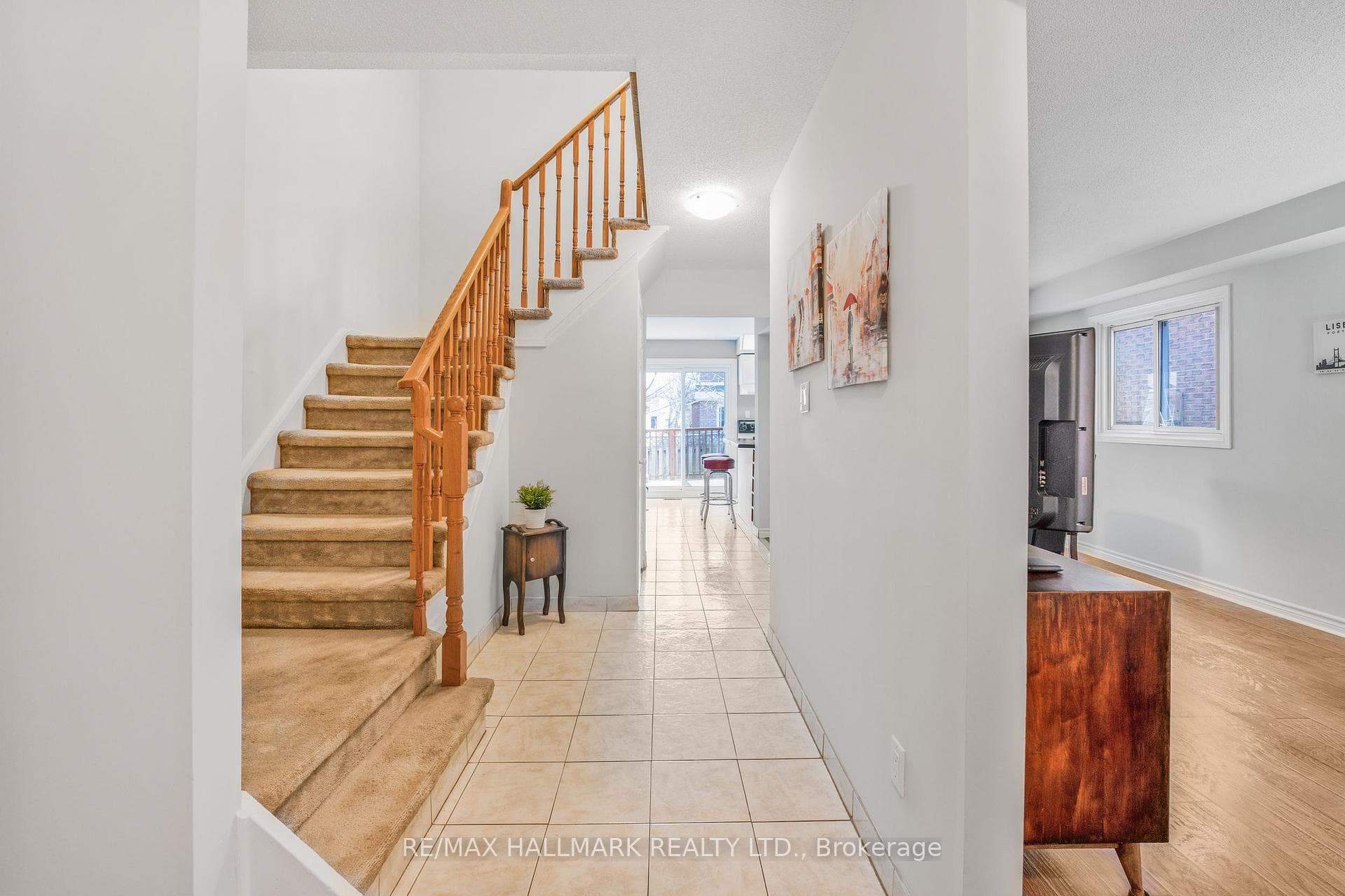 1844 Ashford Drive photo 5