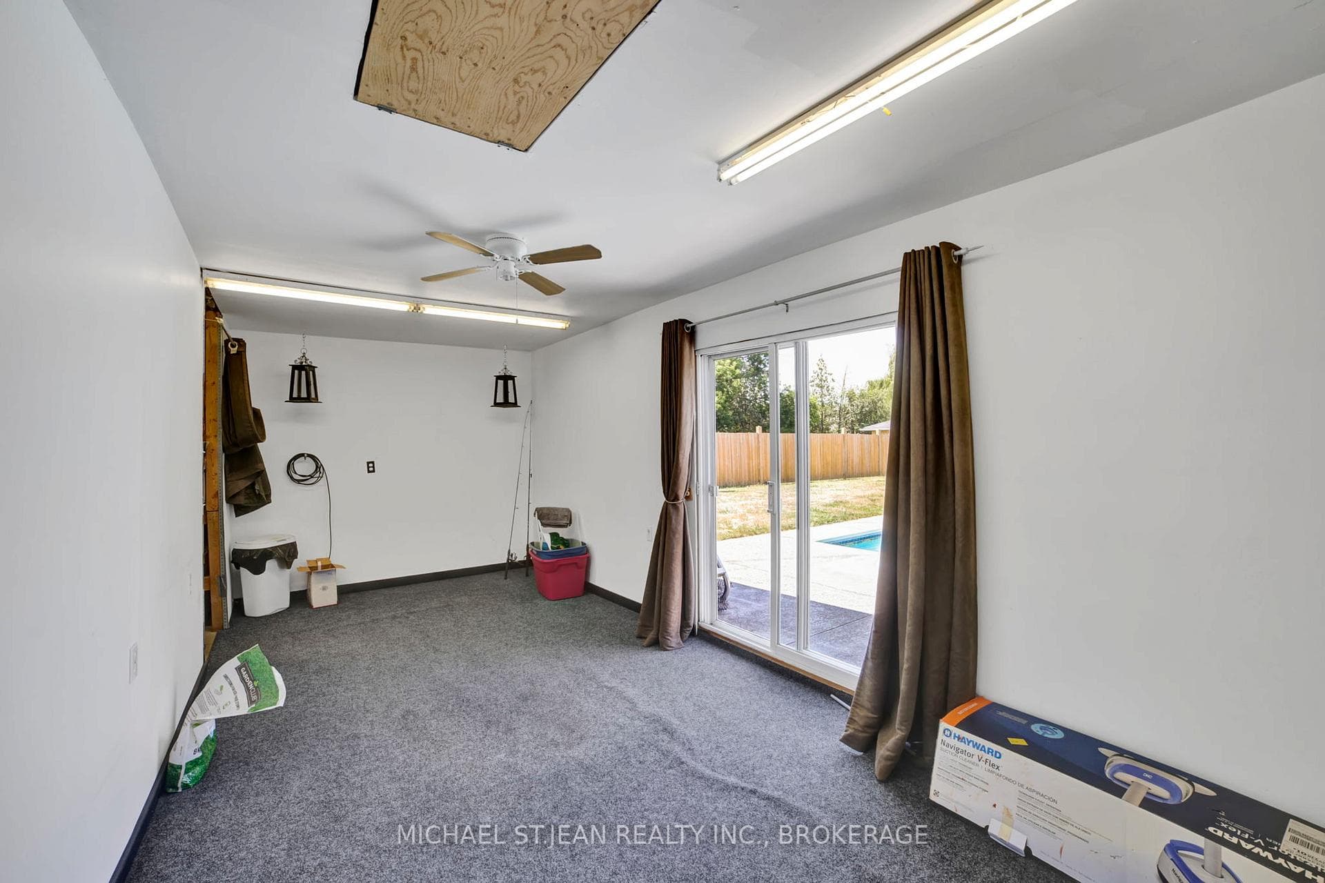 47 Worsley Road photo 27