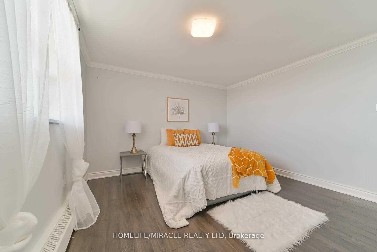 3533 Derry Road Unit 1008 photo 19