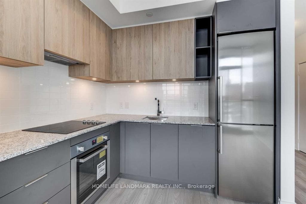 120 Parliament Street Unit 703 photo 4