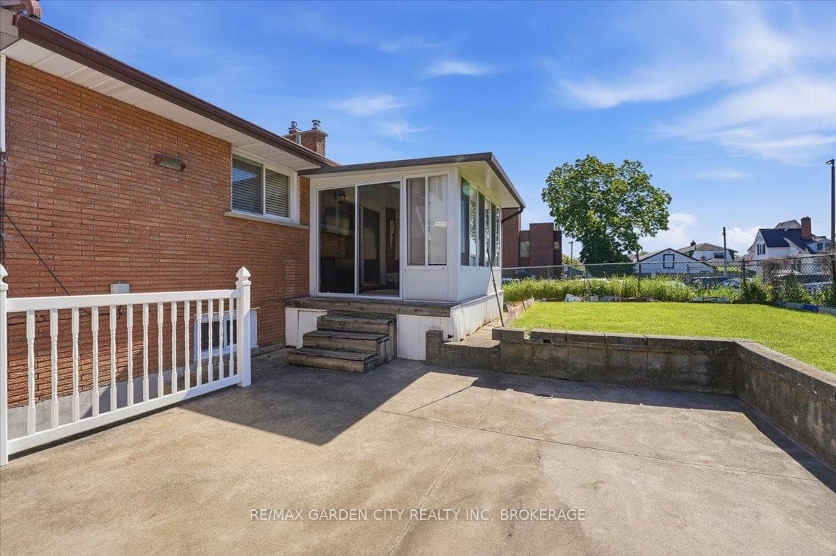 41 Albert Street photo 34