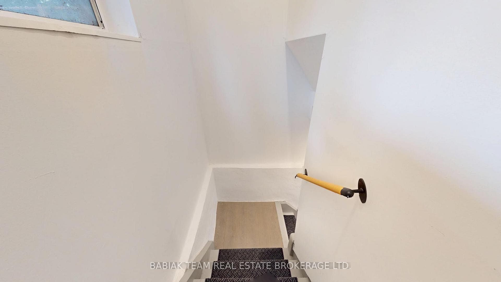 57 Parkway Avenue photo 3
