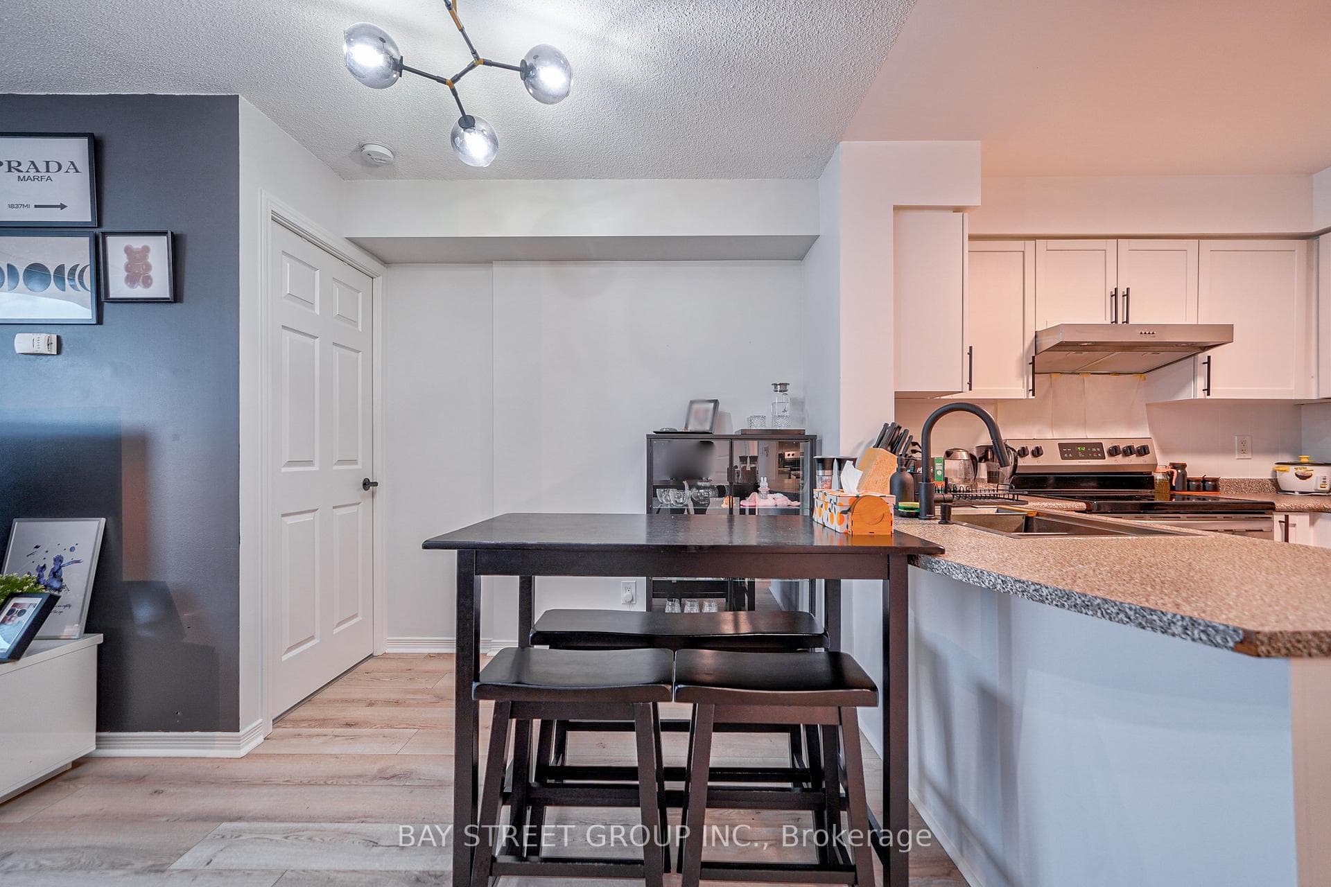 5500 Yonge Street Unit 803 photo 15
