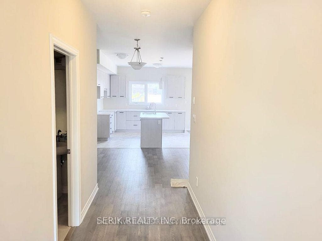 215 Wells Avenue photo 39