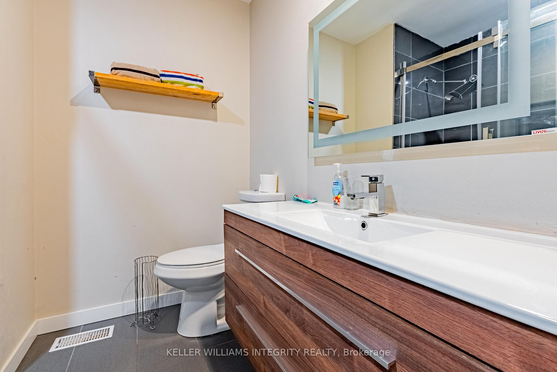 120 Craig Henry Drive photo 18