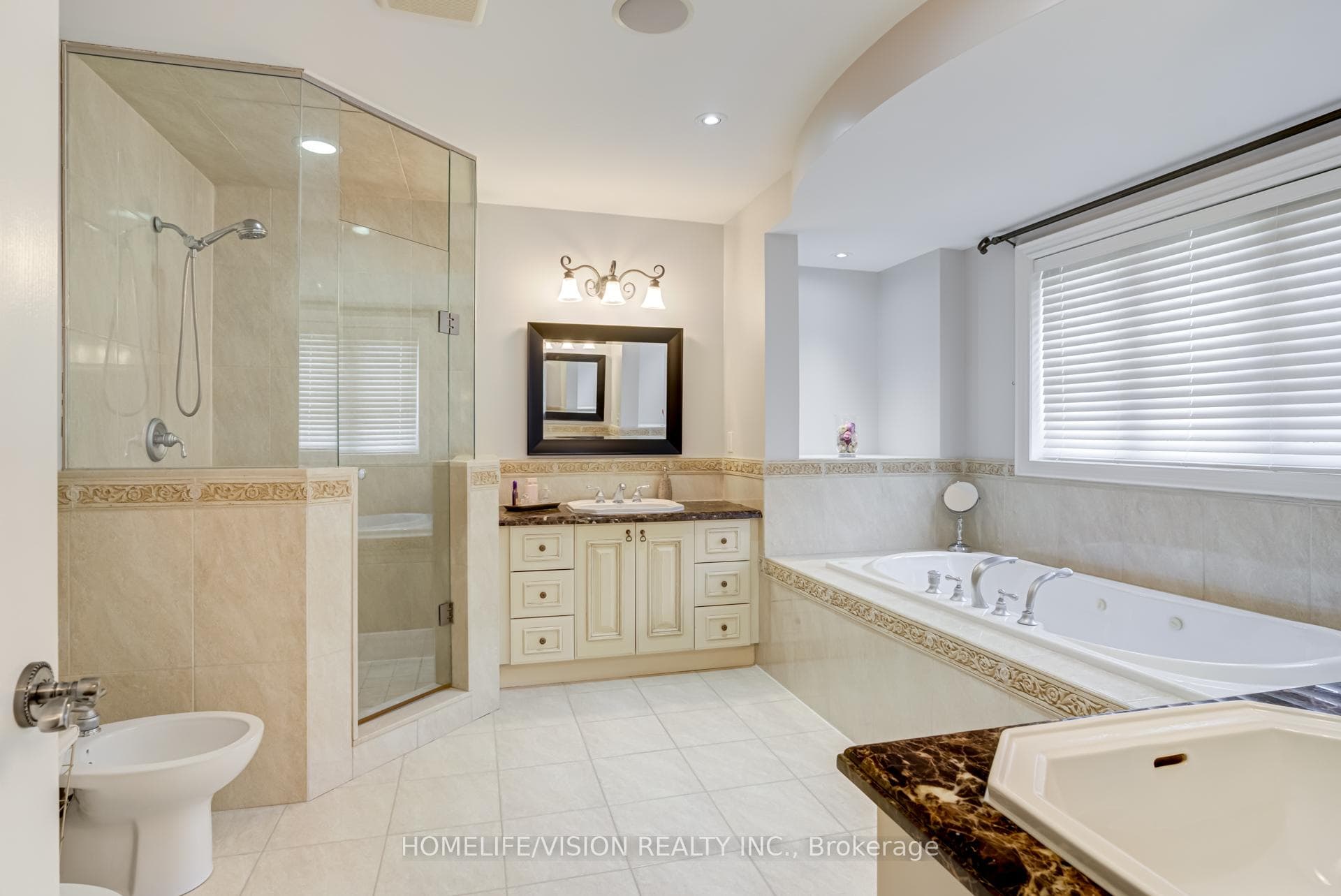 103 Yongehurst Road photo 23
