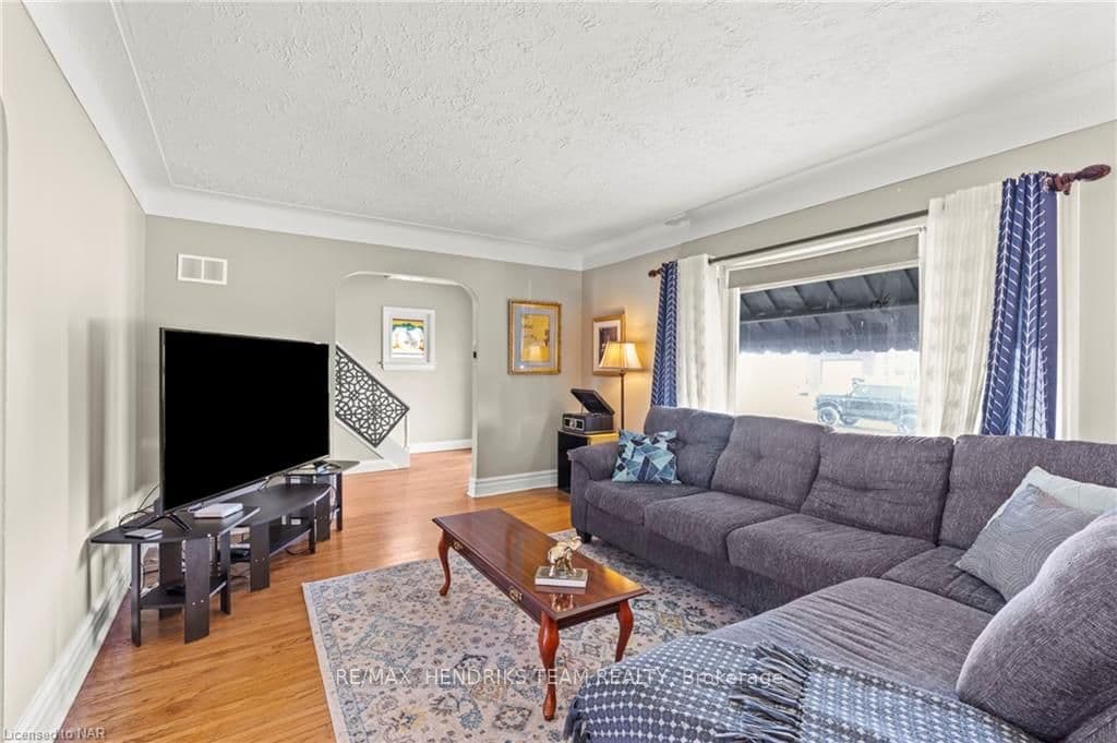 19 FAIRBURN Avenue photo 8