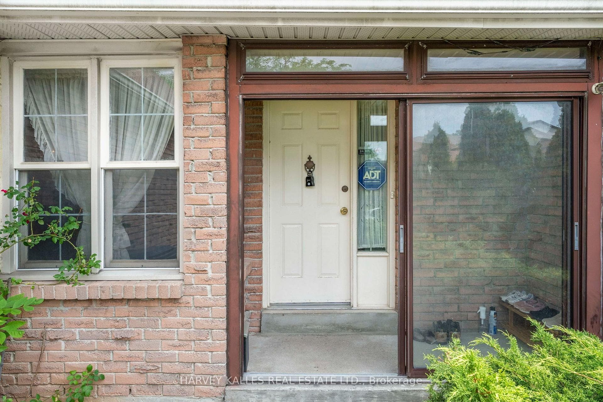 39 Newington Crescent photo 5