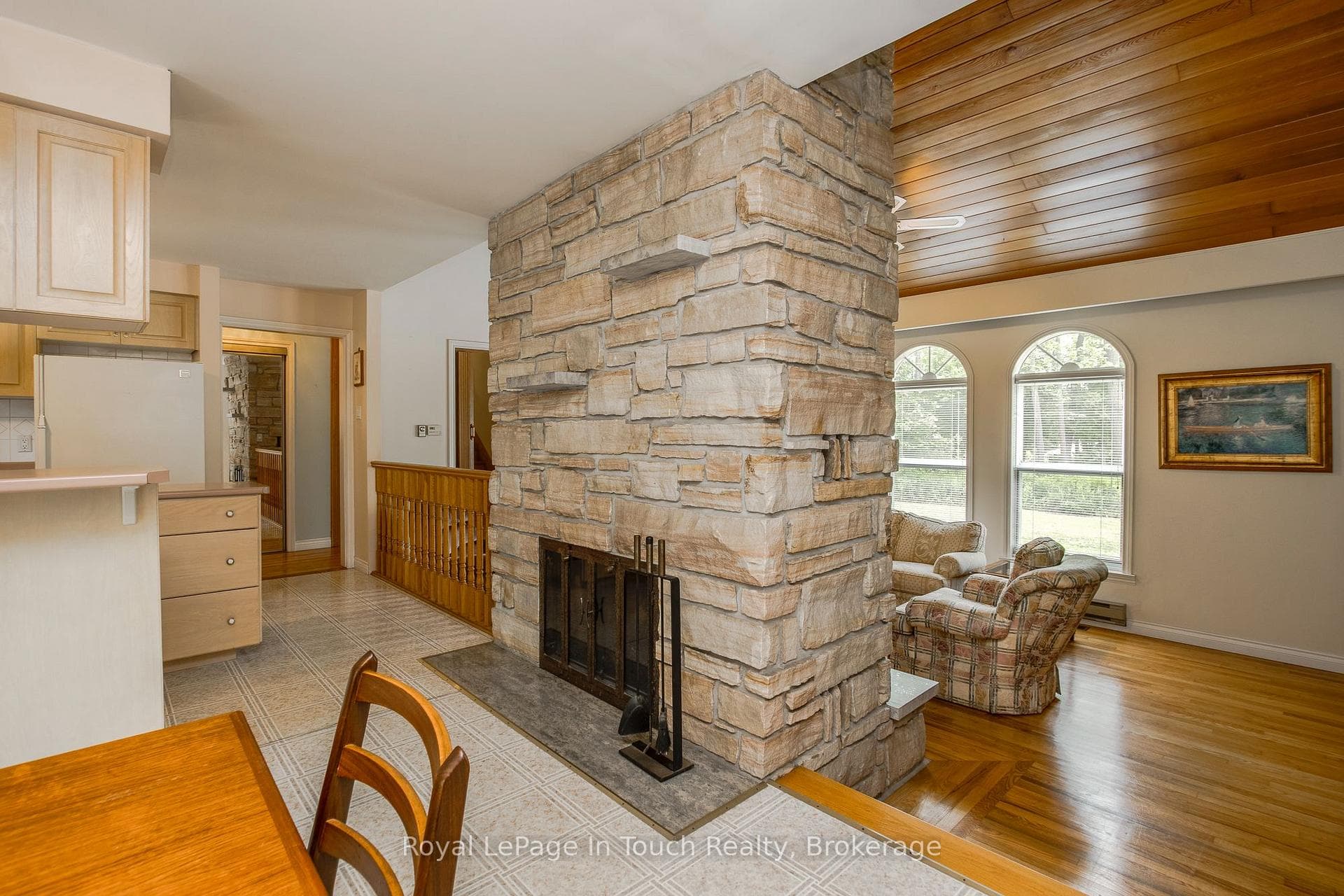 487 Tiny Beaches Road photo 7