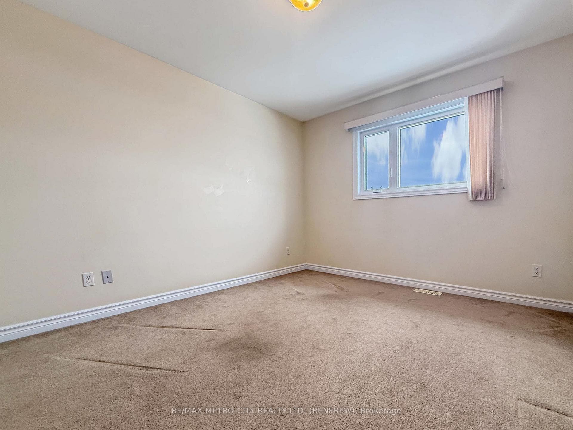 141 Elk Street photo 14