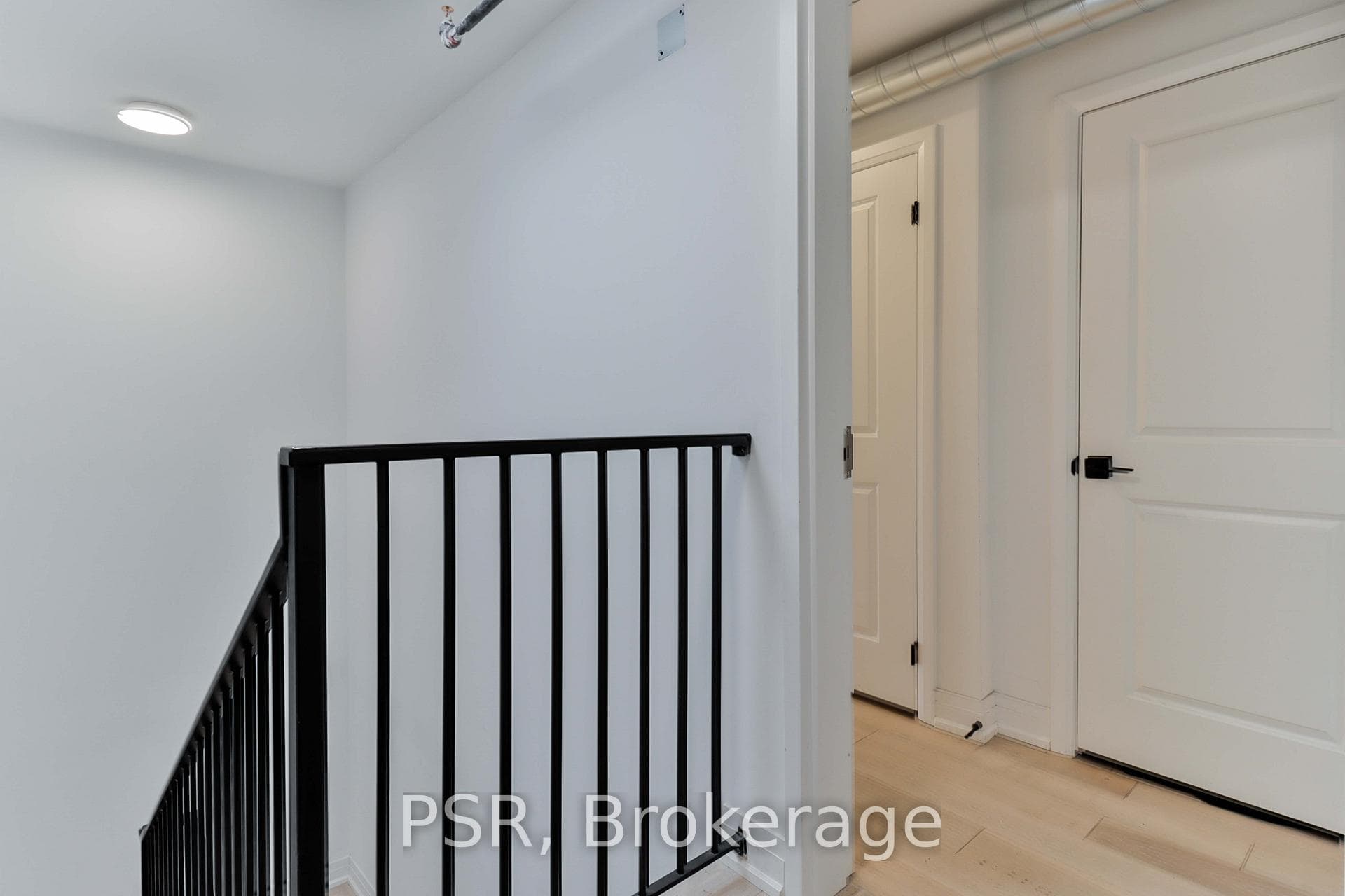 1171 Dundas Street Unit 4 photo 11
