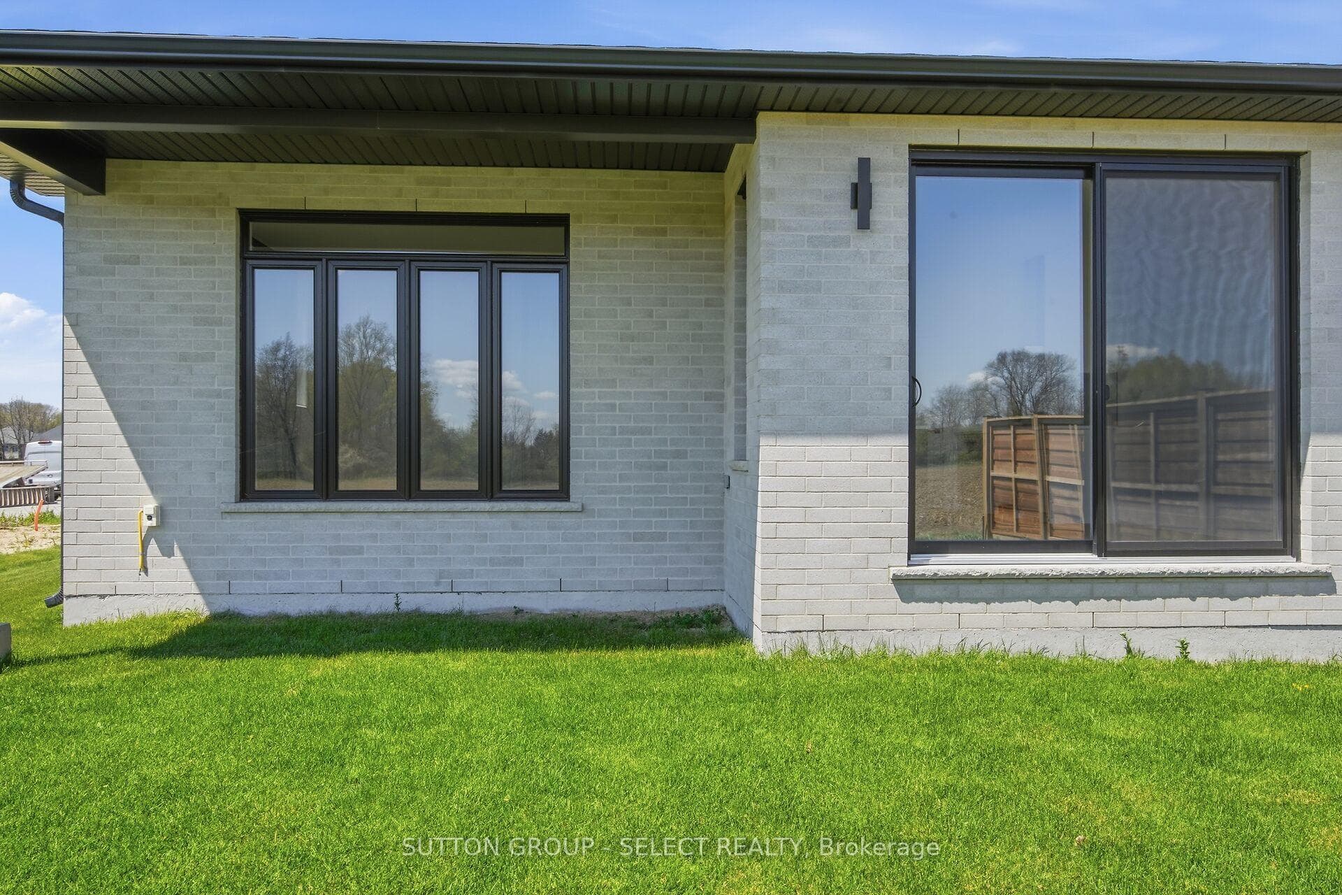 58 Briscoe Crescent photo 43