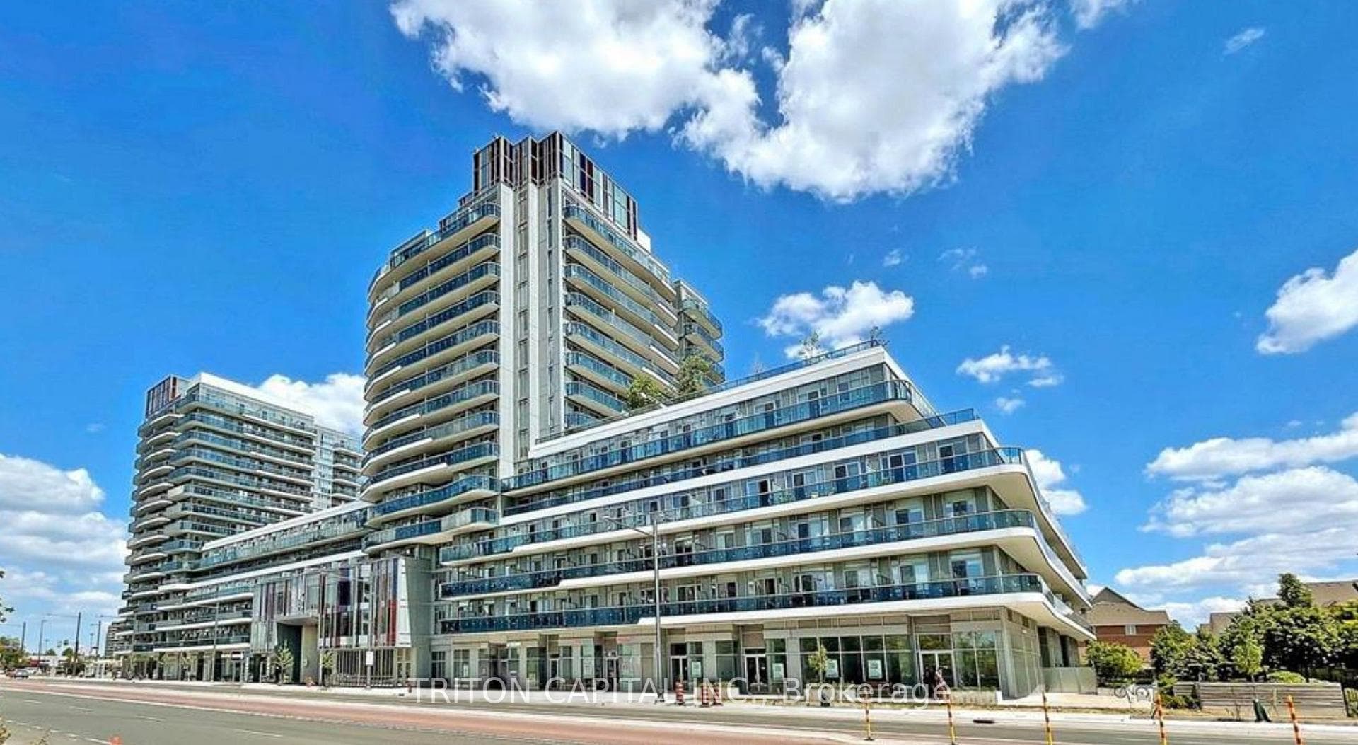 9471 Yonge Street Unit 548 photo 1