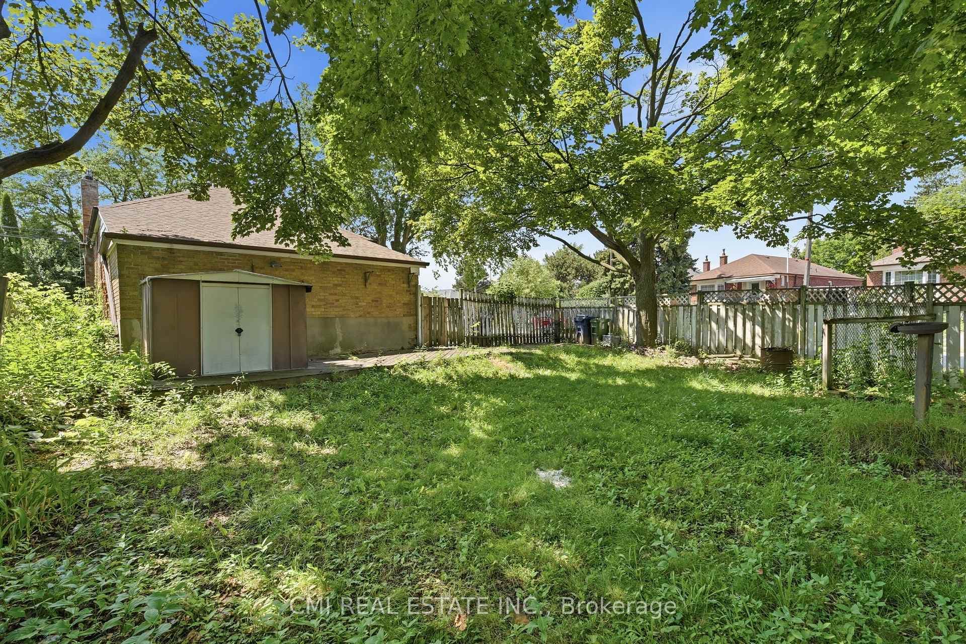 106 Flora Drive photo 43