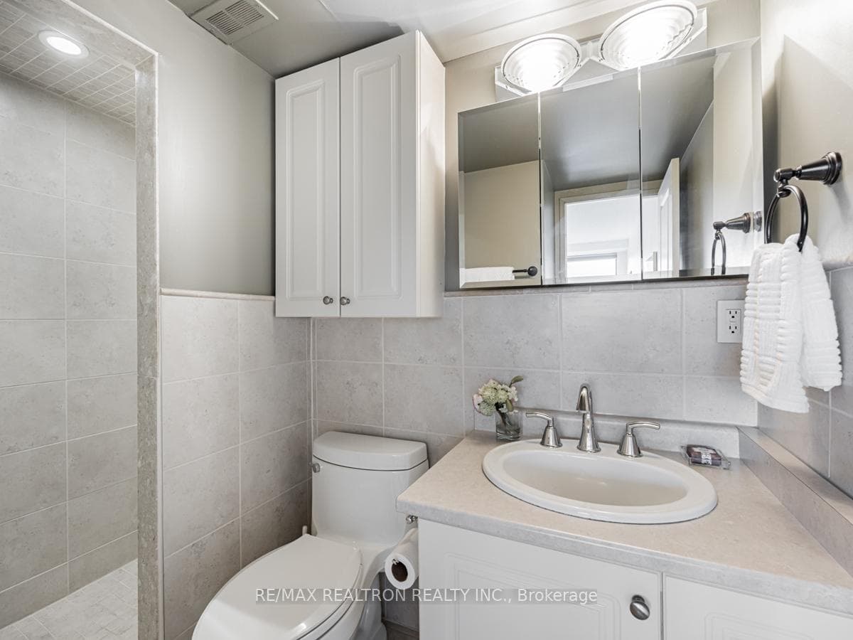 3-pc Ensuite
