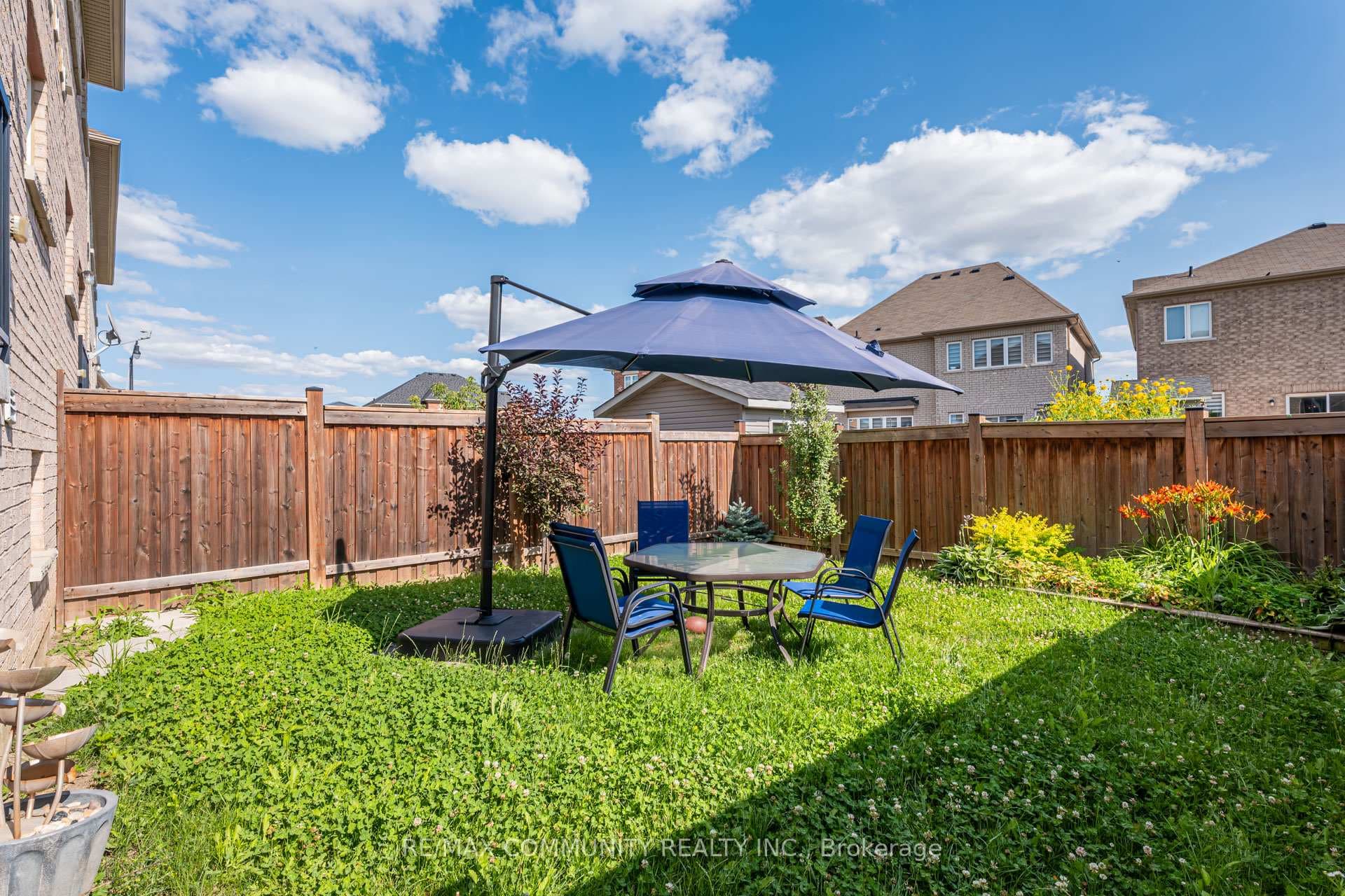 86 Banbridge Crescent photo 37