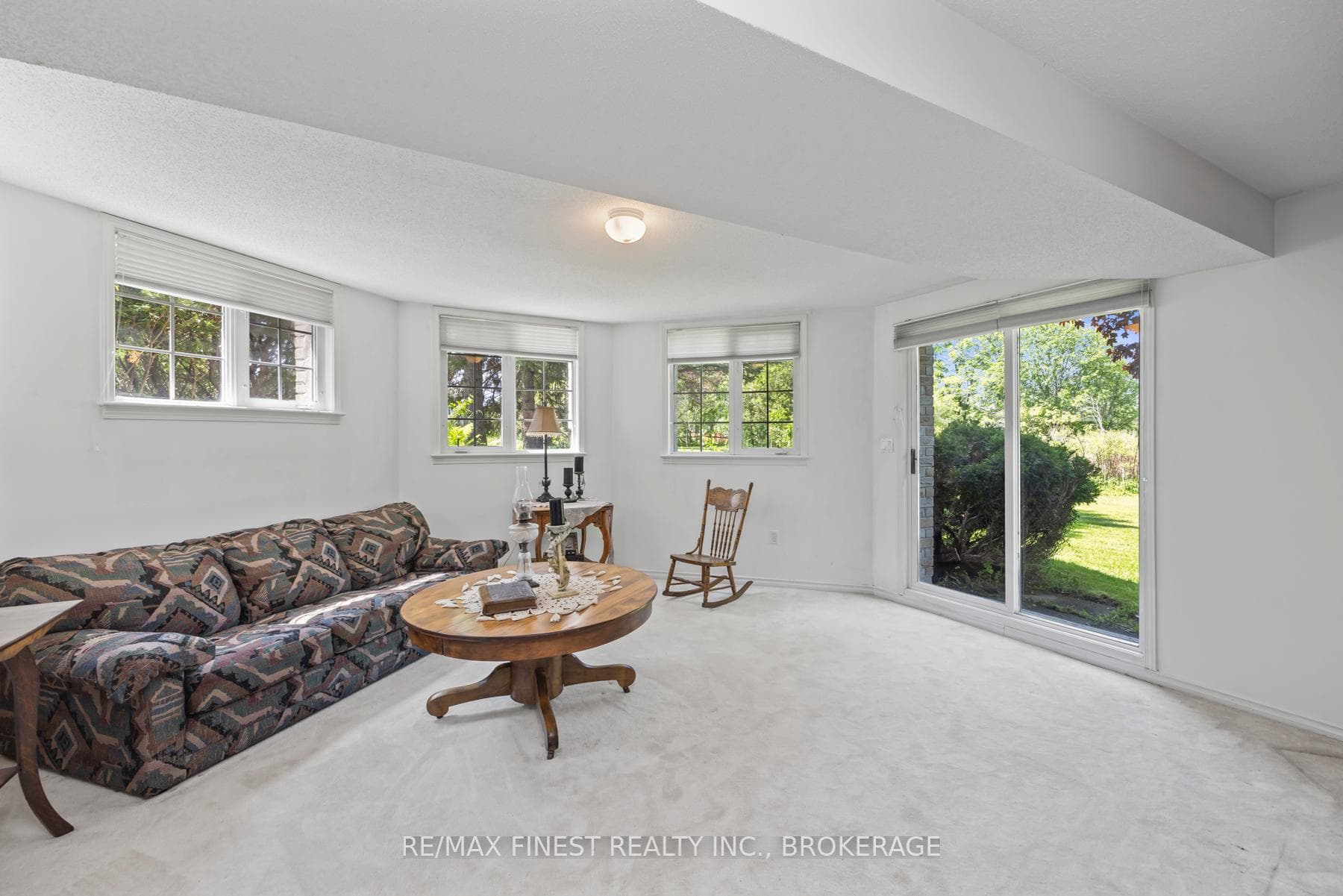 941 Malvern Terrace photo 36