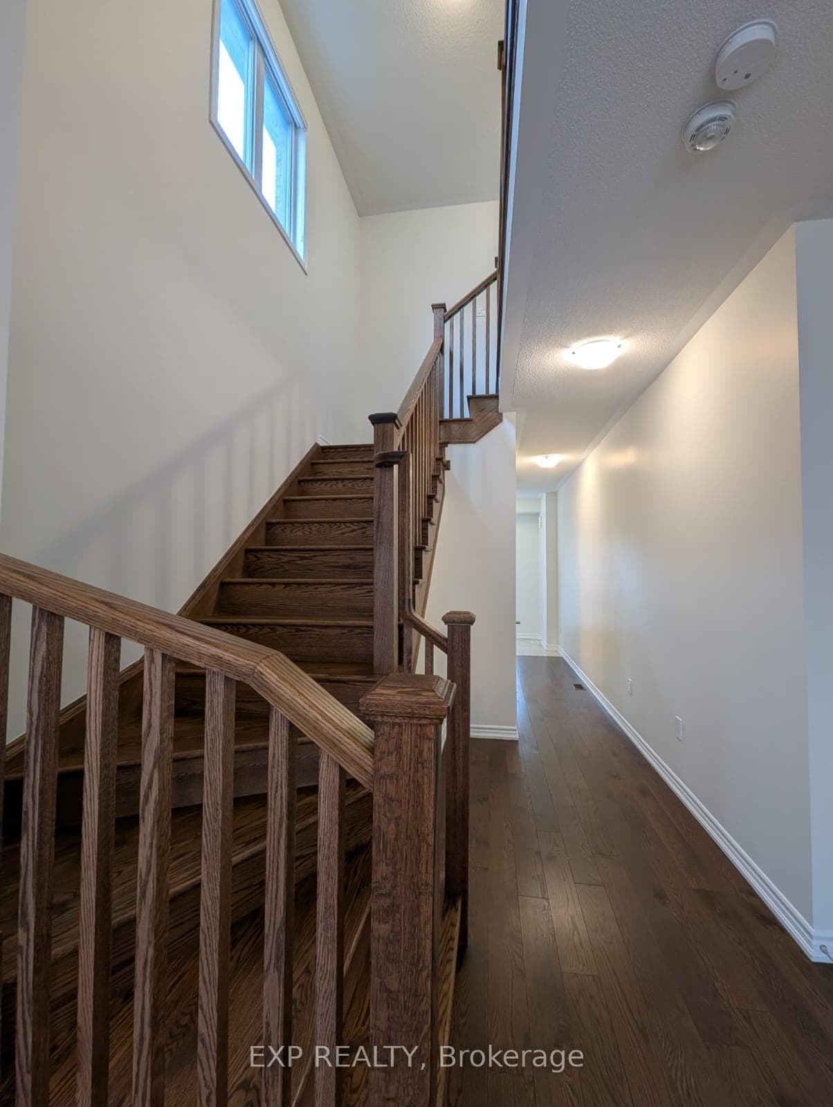 132 Laing Drive photo 4