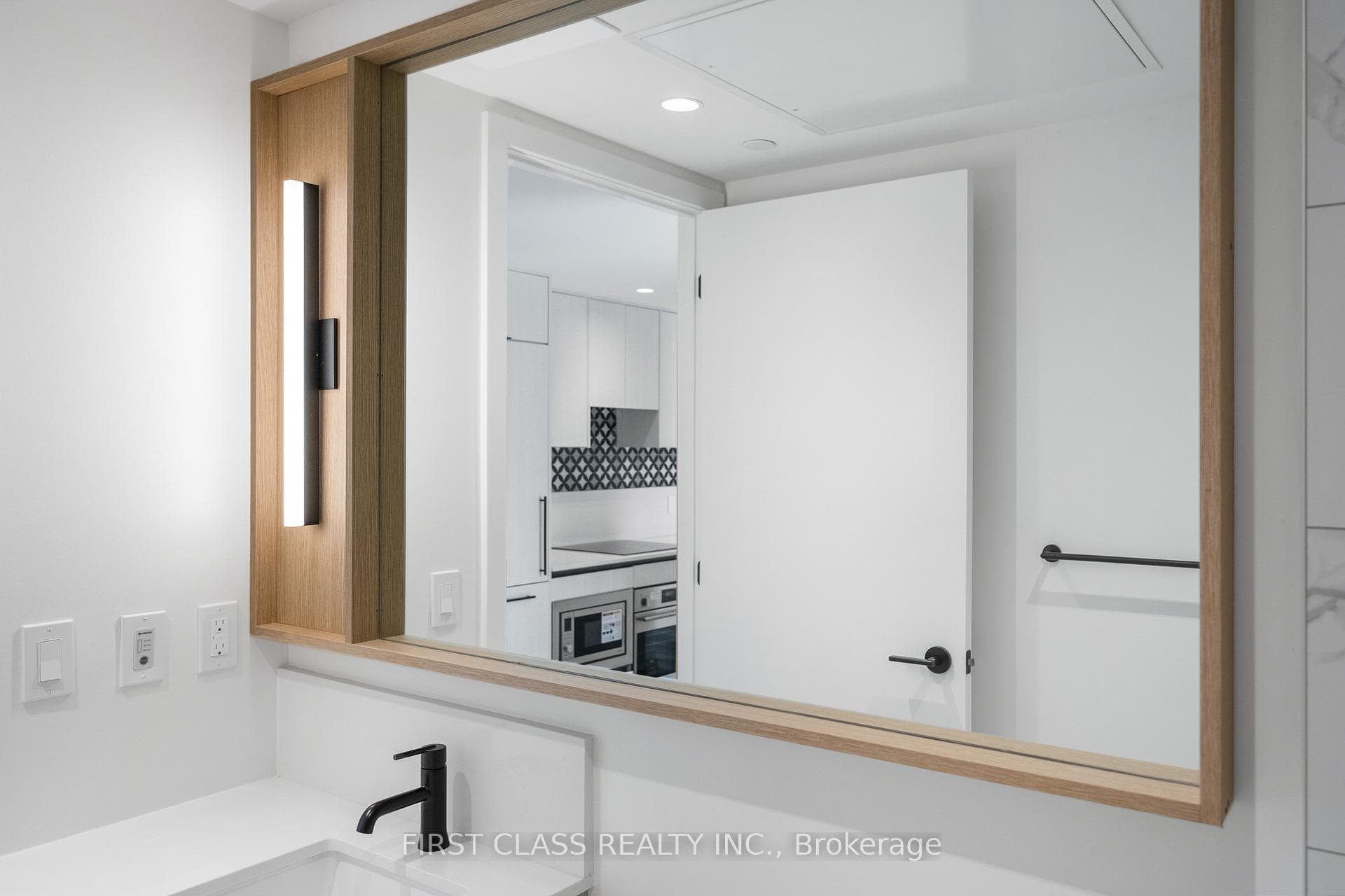 5 Lakeview Avenue Unit 516 photo 17