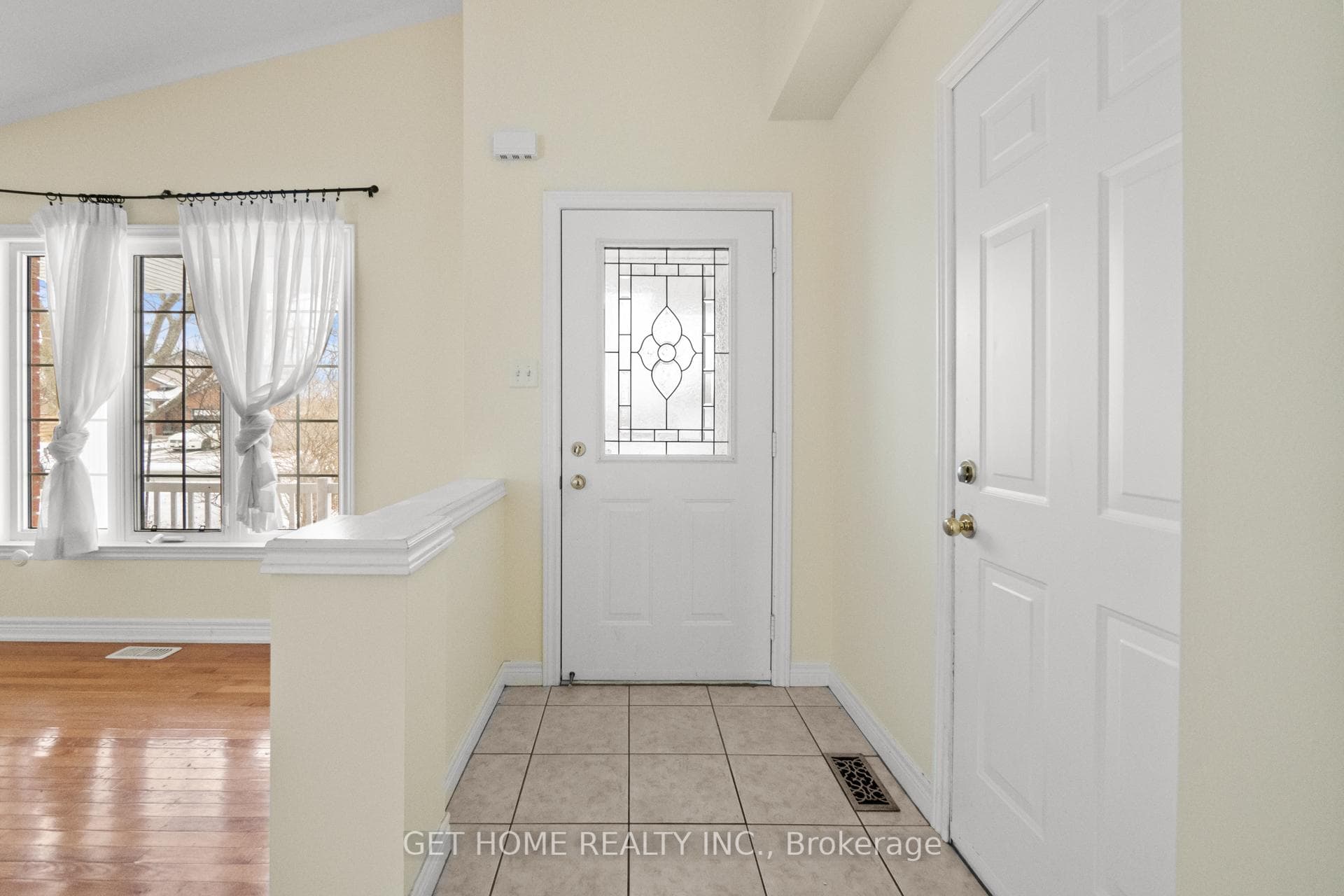 7 DONNA Drive photo 5