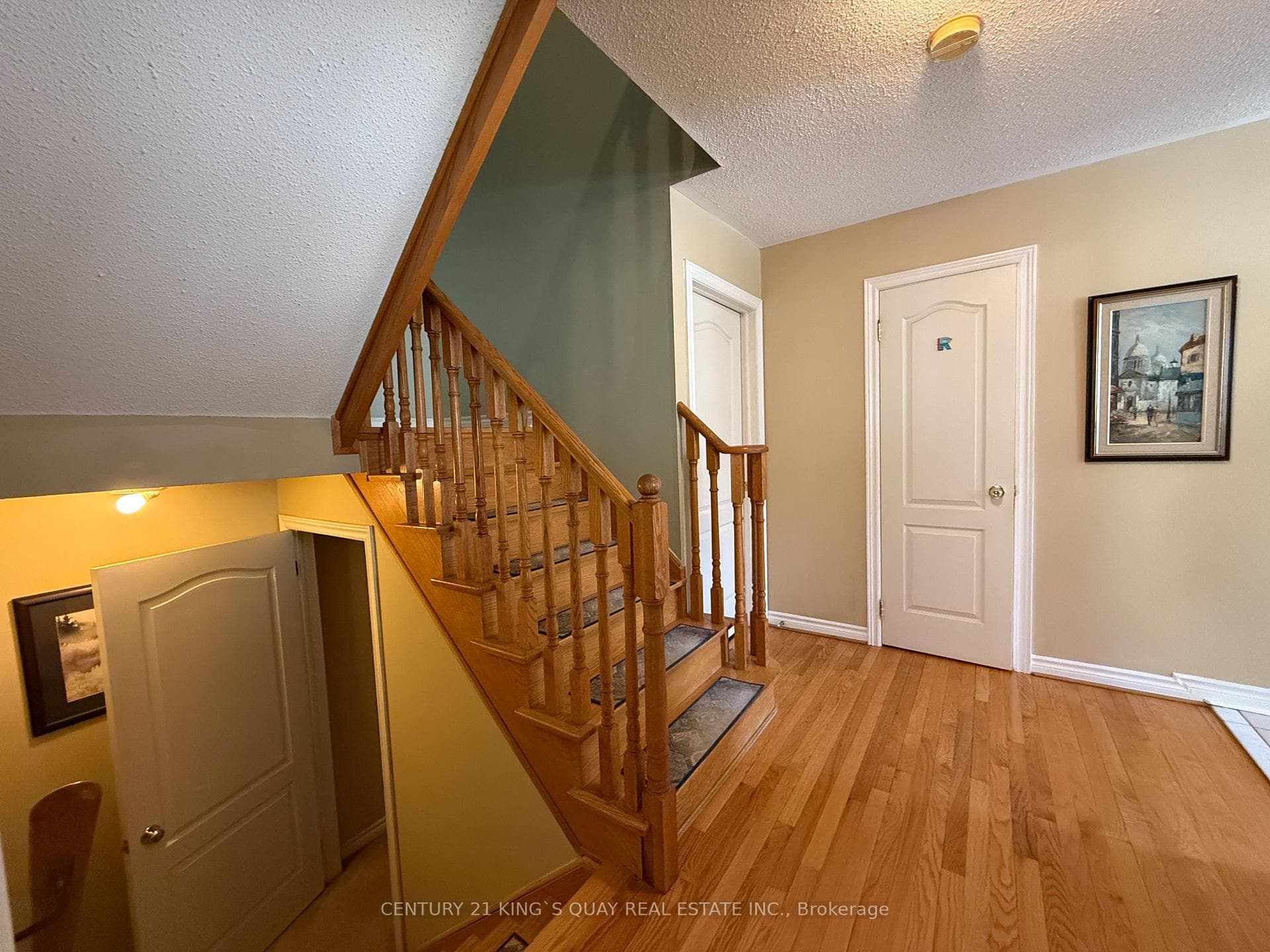 112 Deerglen Terrace photo 13