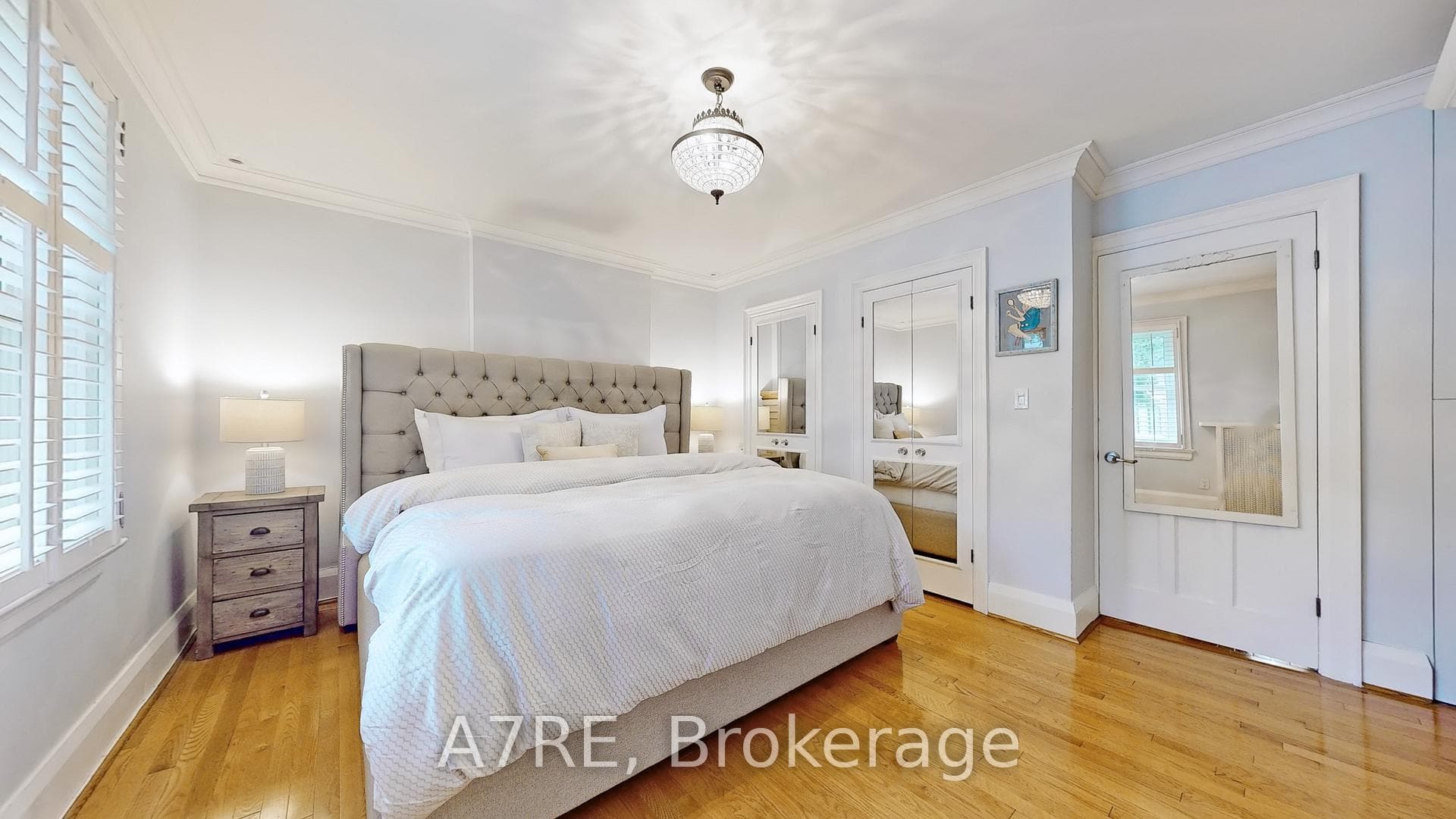 149 Castlefield Avenue photo 7