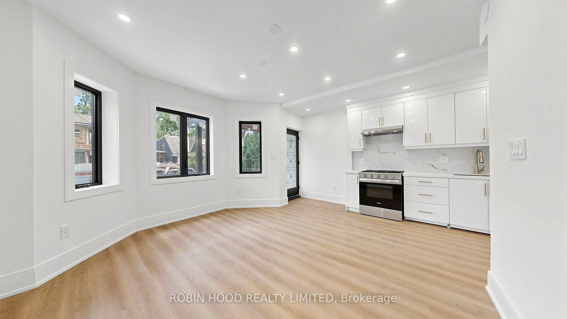 24 Callender Street Unit 1 photo 3