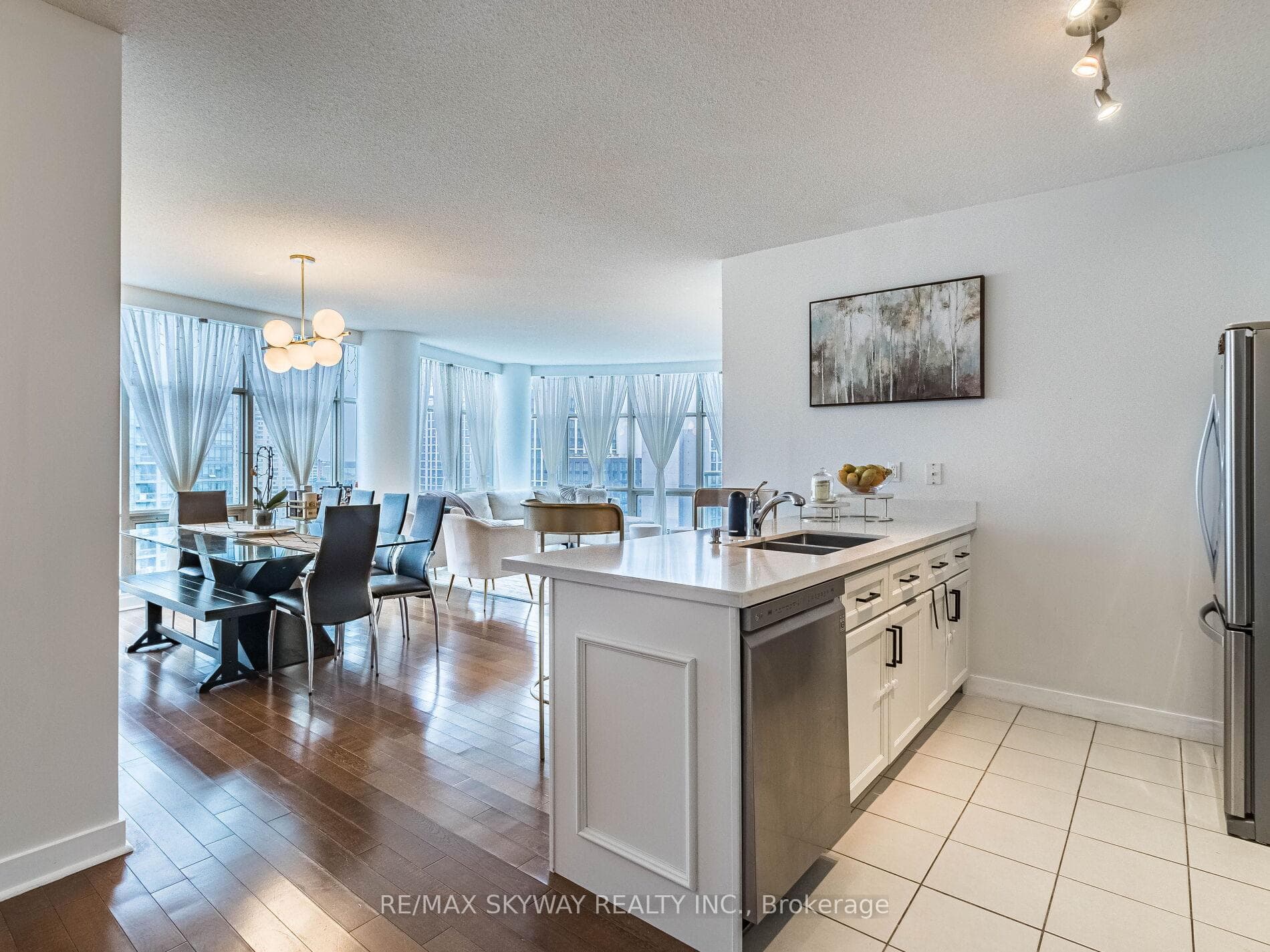 35 Mariner Terrace Unit 1509 photo 3