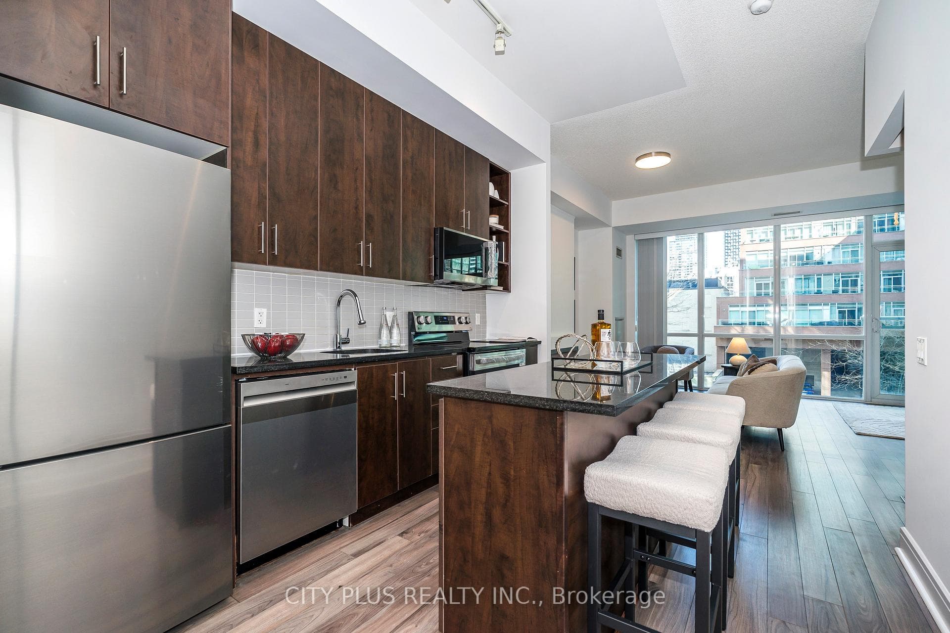 112 George Street Unit S304 photo 9
