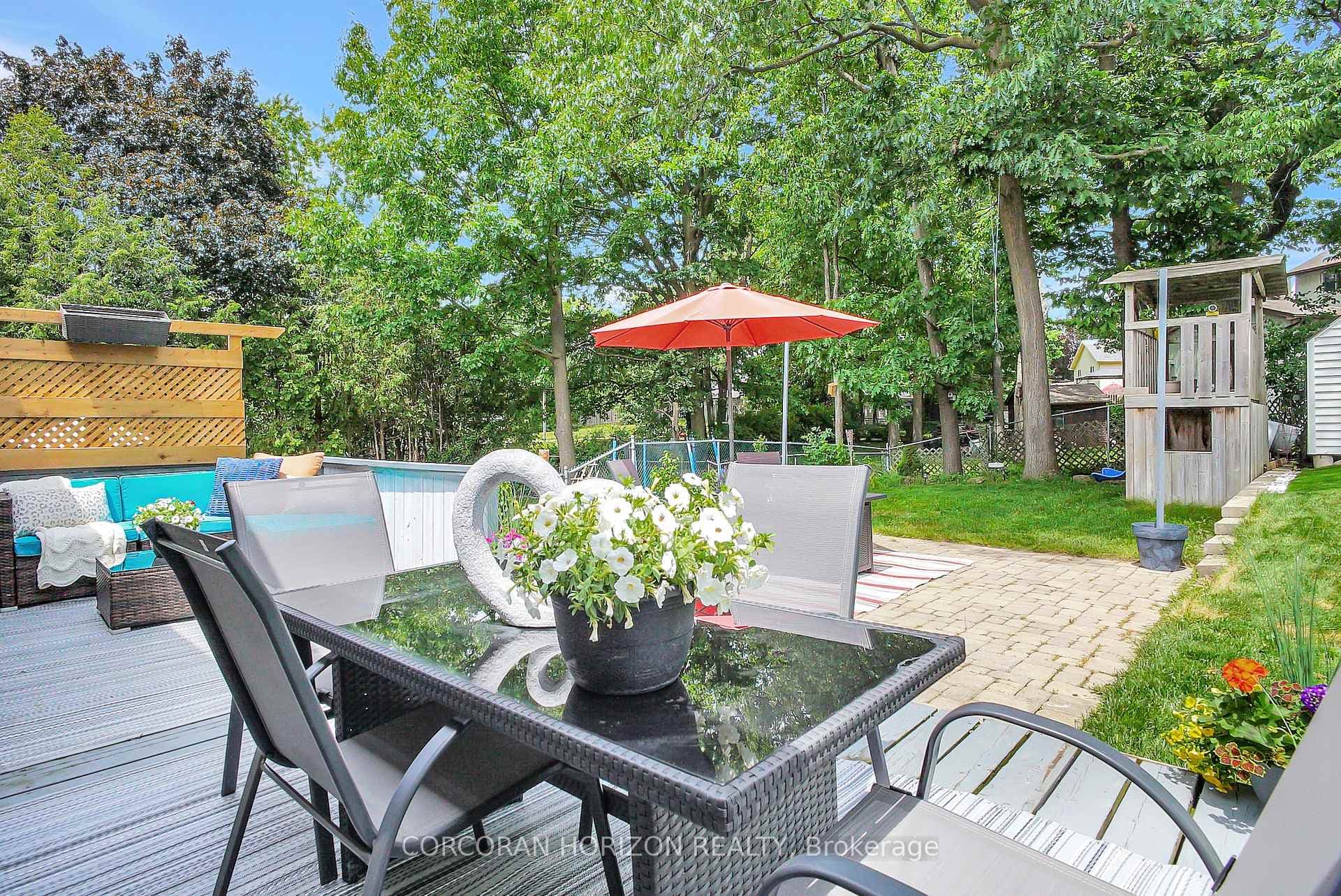 60 Cindy Avenue photo 33