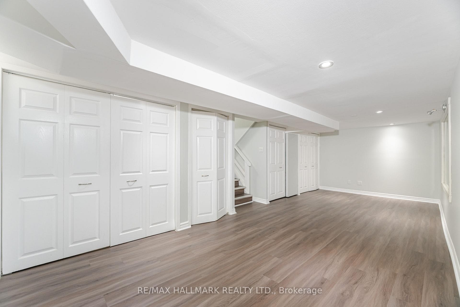 47 Marthclare Avenue photo 32