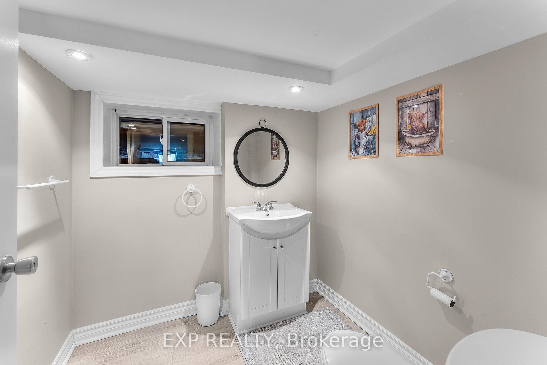 91 Welland Avenue photo 29