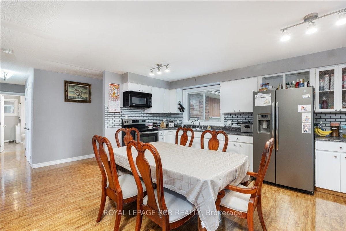 210 Weber Street photo 9