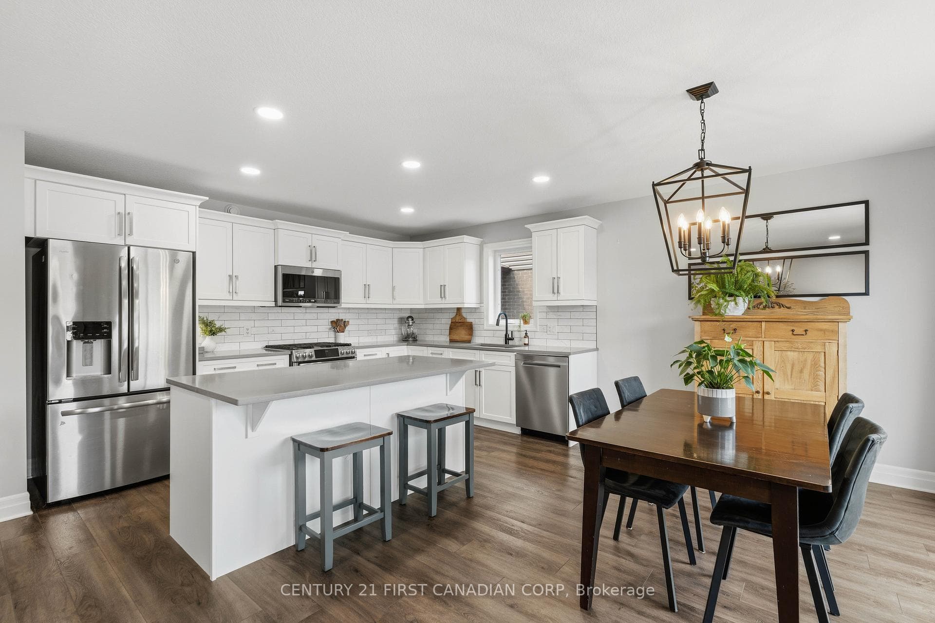 148 Gilmour Drive photo 6