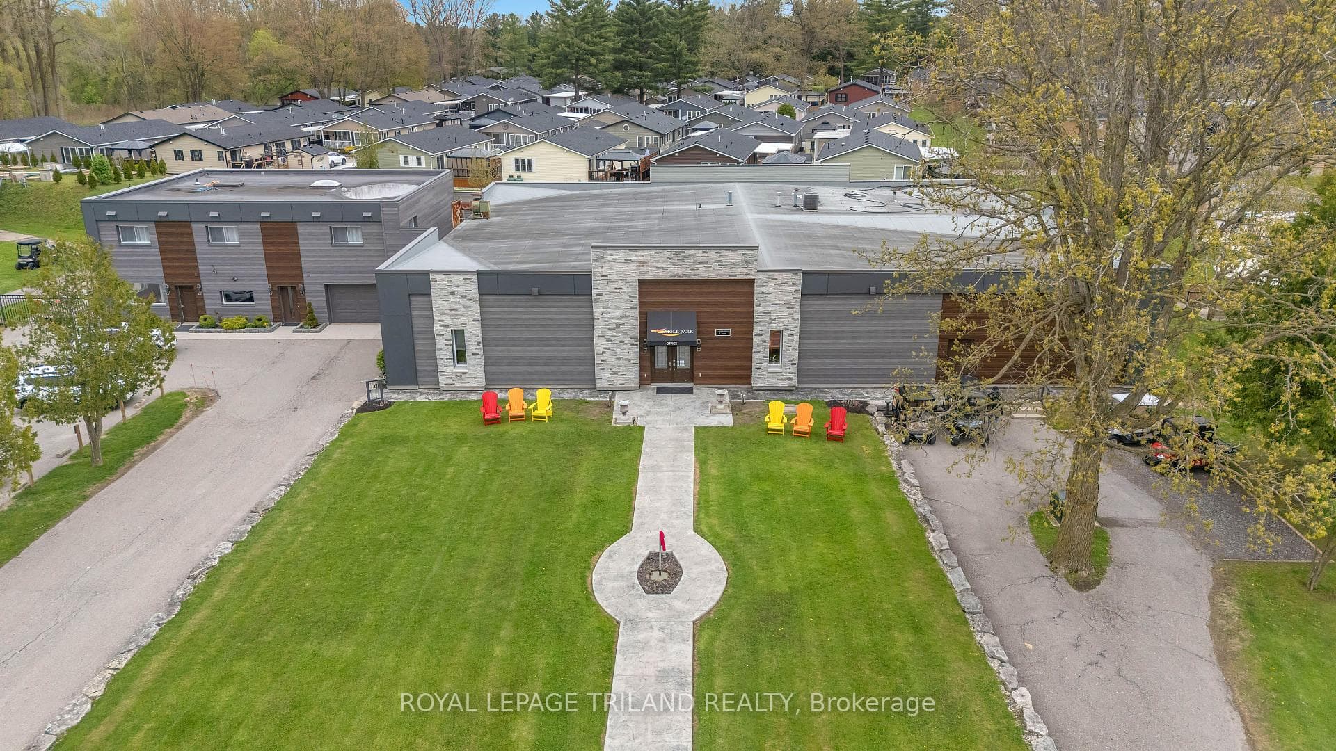22790 Amiens Road Unit 76 photo 38