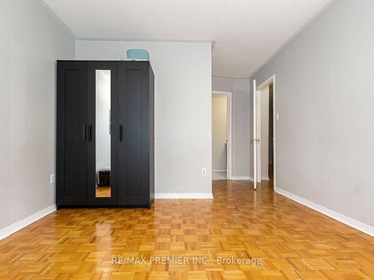 32 Stonebriar Drive photo 21