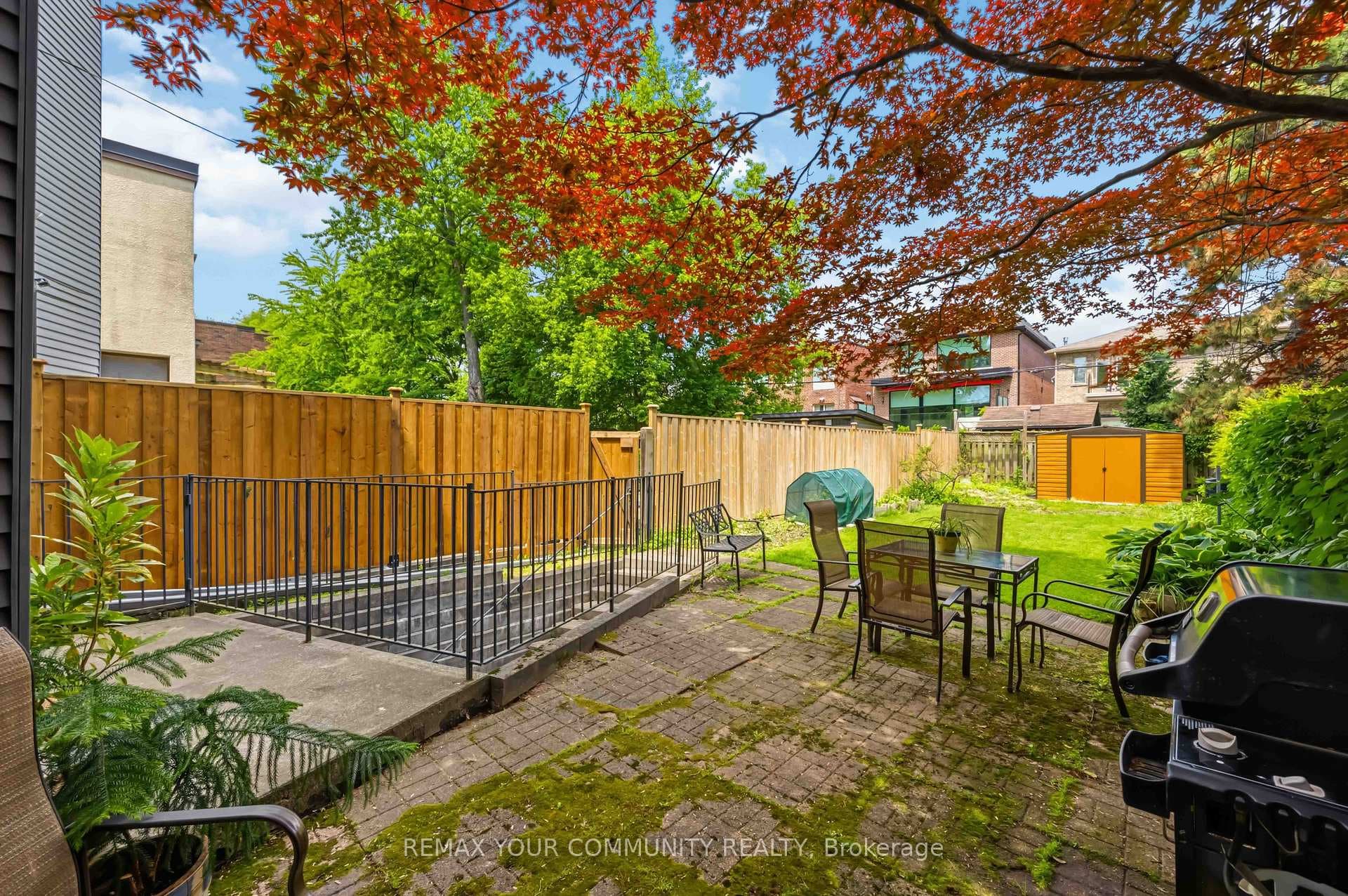 44 Castlefield Avenue photo 35