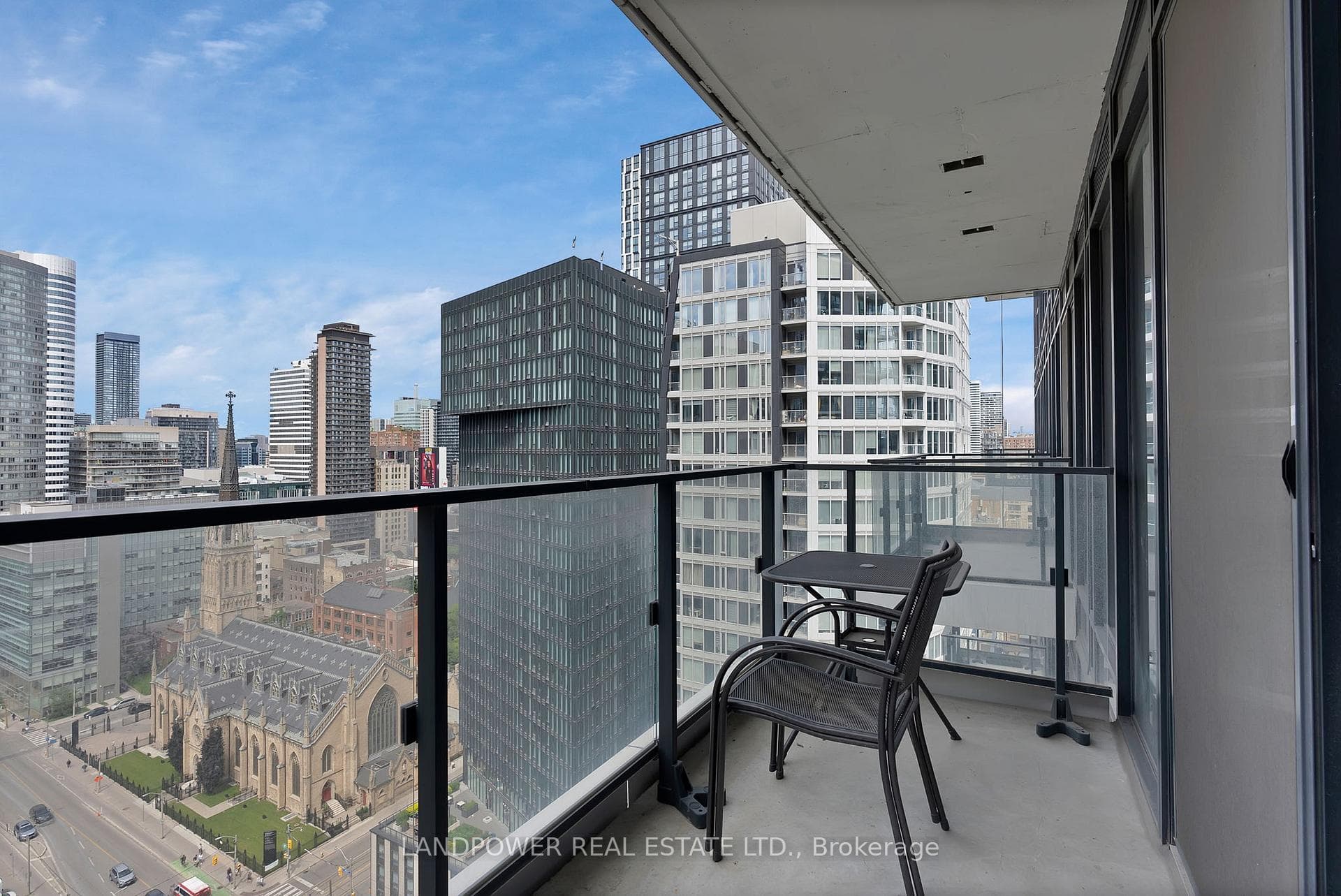 77 Shuter Street Unit 2501 photo 7
