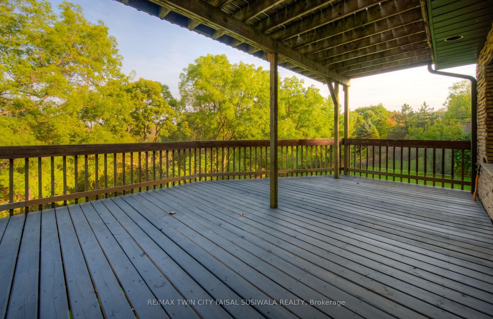 1031 West River Road photo 31