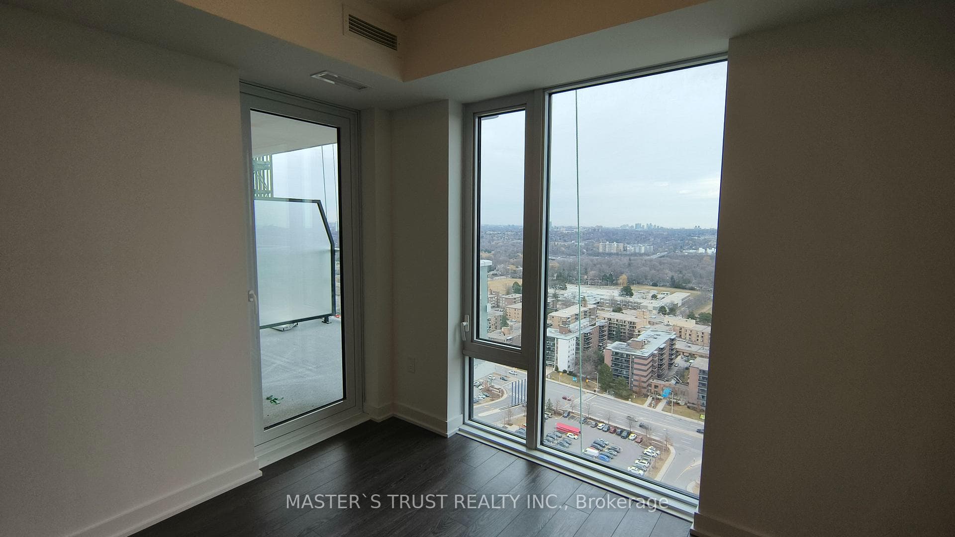 50 O'neill Road Unit 2503 photo 13