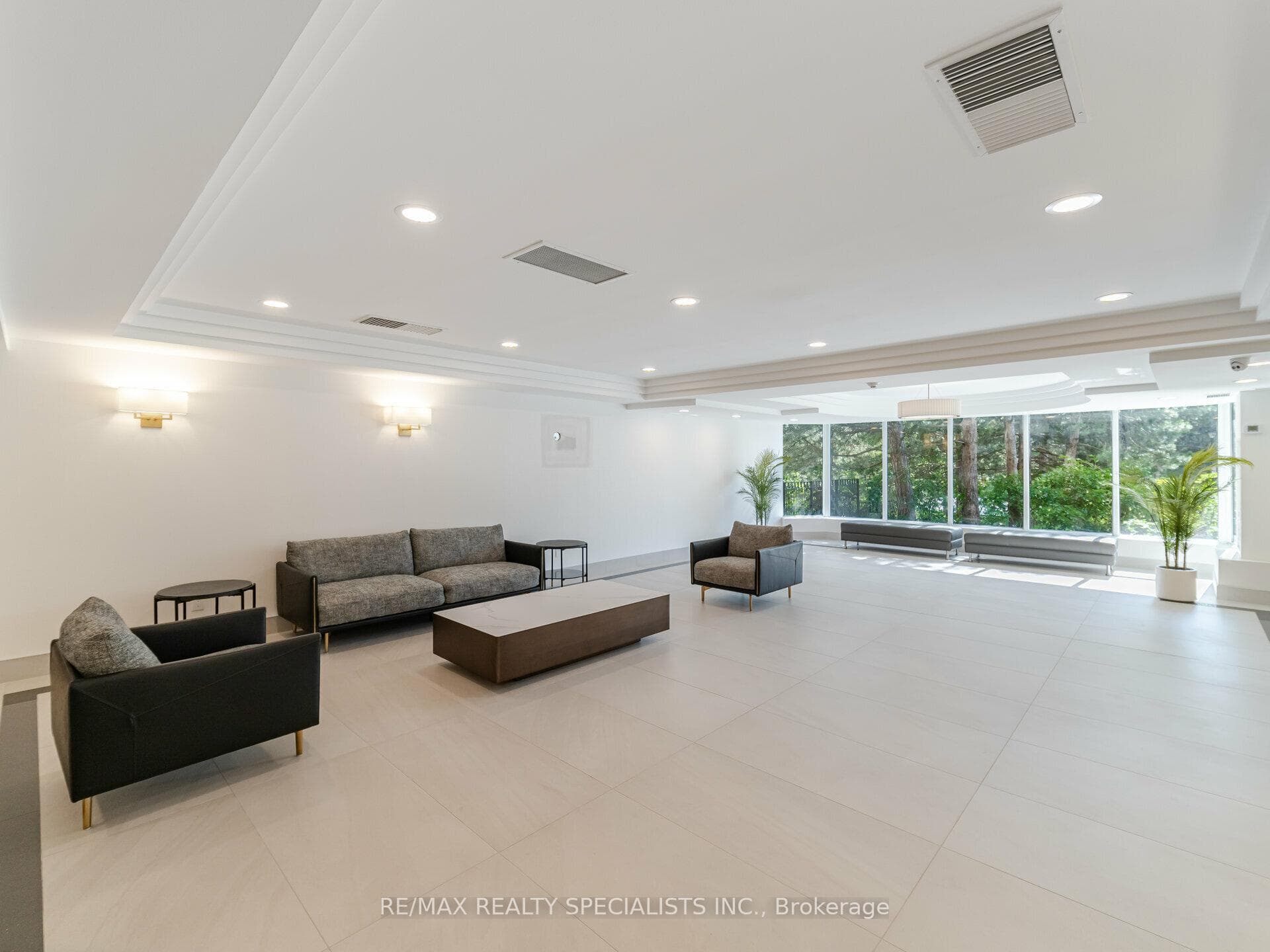 22 Hanover Road Unit 808 photo 6