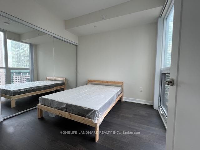 99 John Street Unit 2102 photo 4