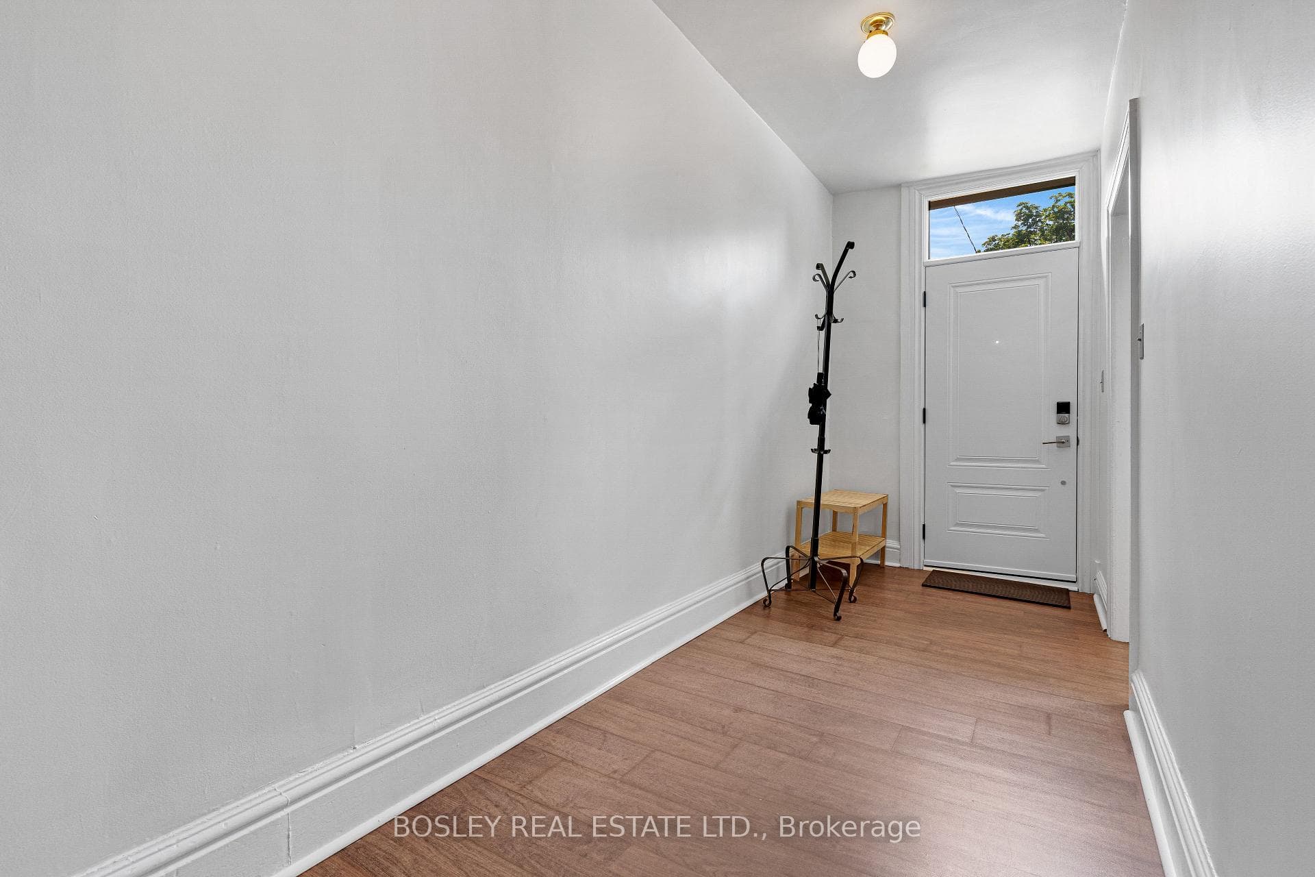 156 St. Andrews Street photo 5