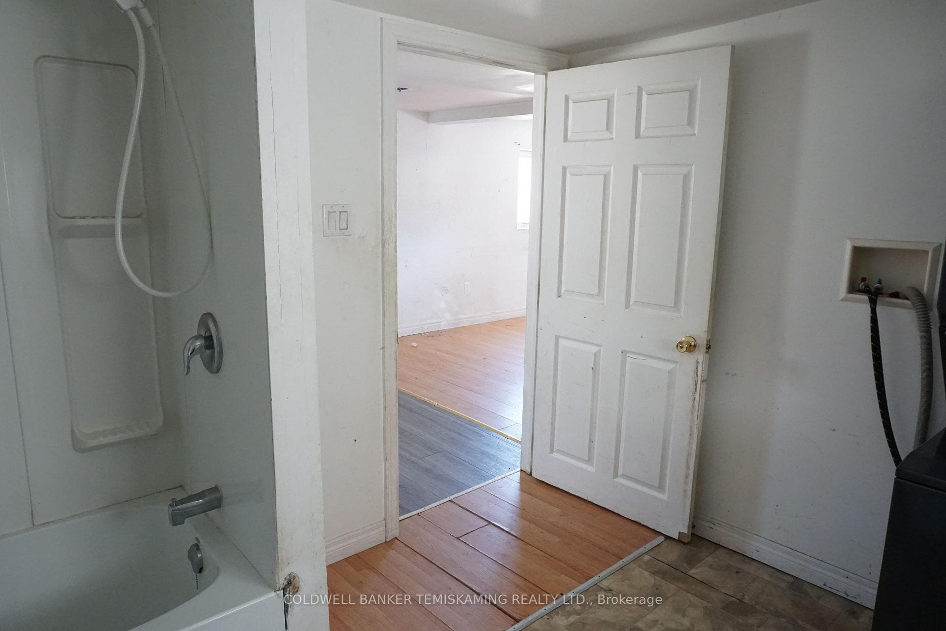 189 LANG Street photo 21