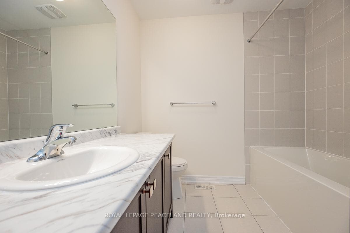 55 Thornapple Lane photo 17