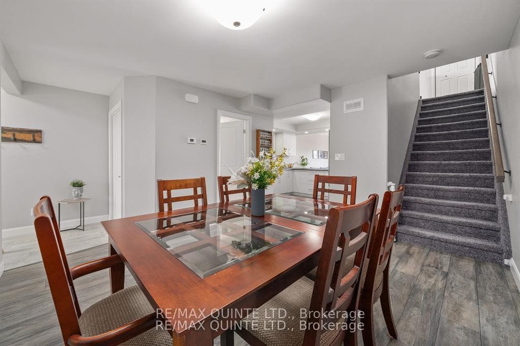 27 Dewal Place photo 17