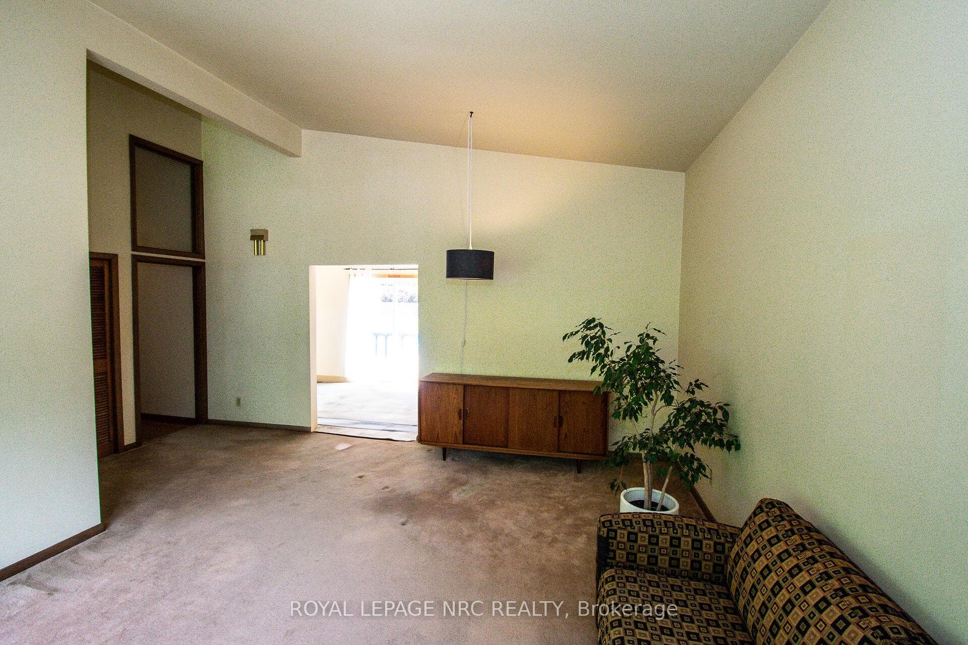 128 Woodside Drive photo 13