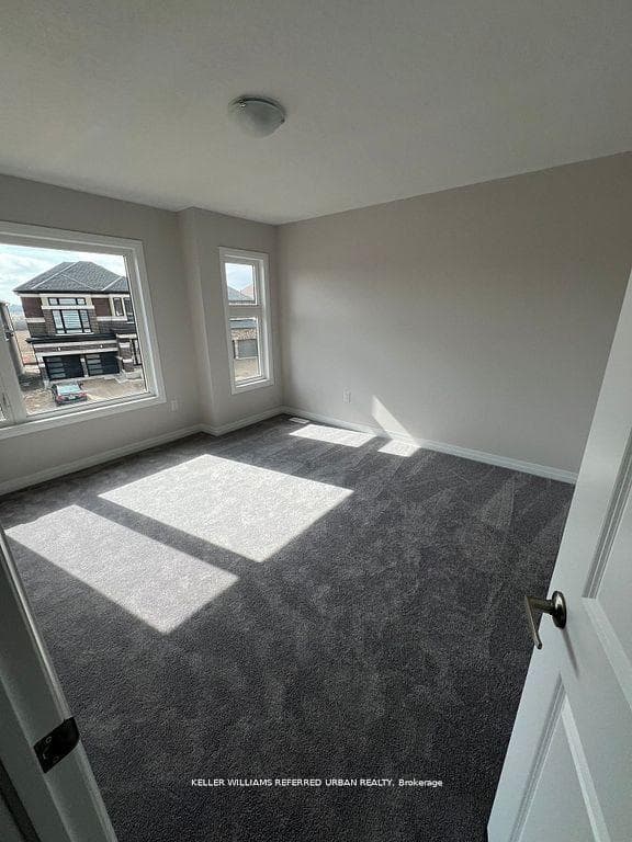 48 Blackburn Street photo 19