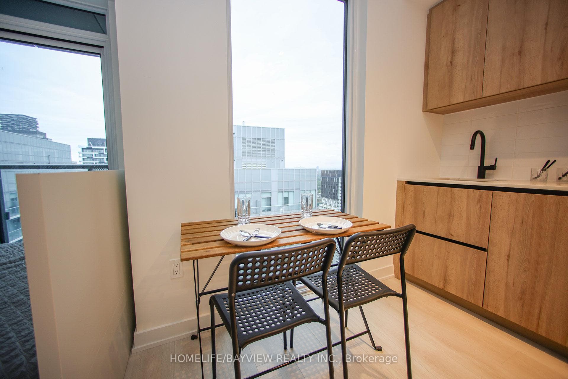 117 Broadway Avenue Unit PH03 photo 23