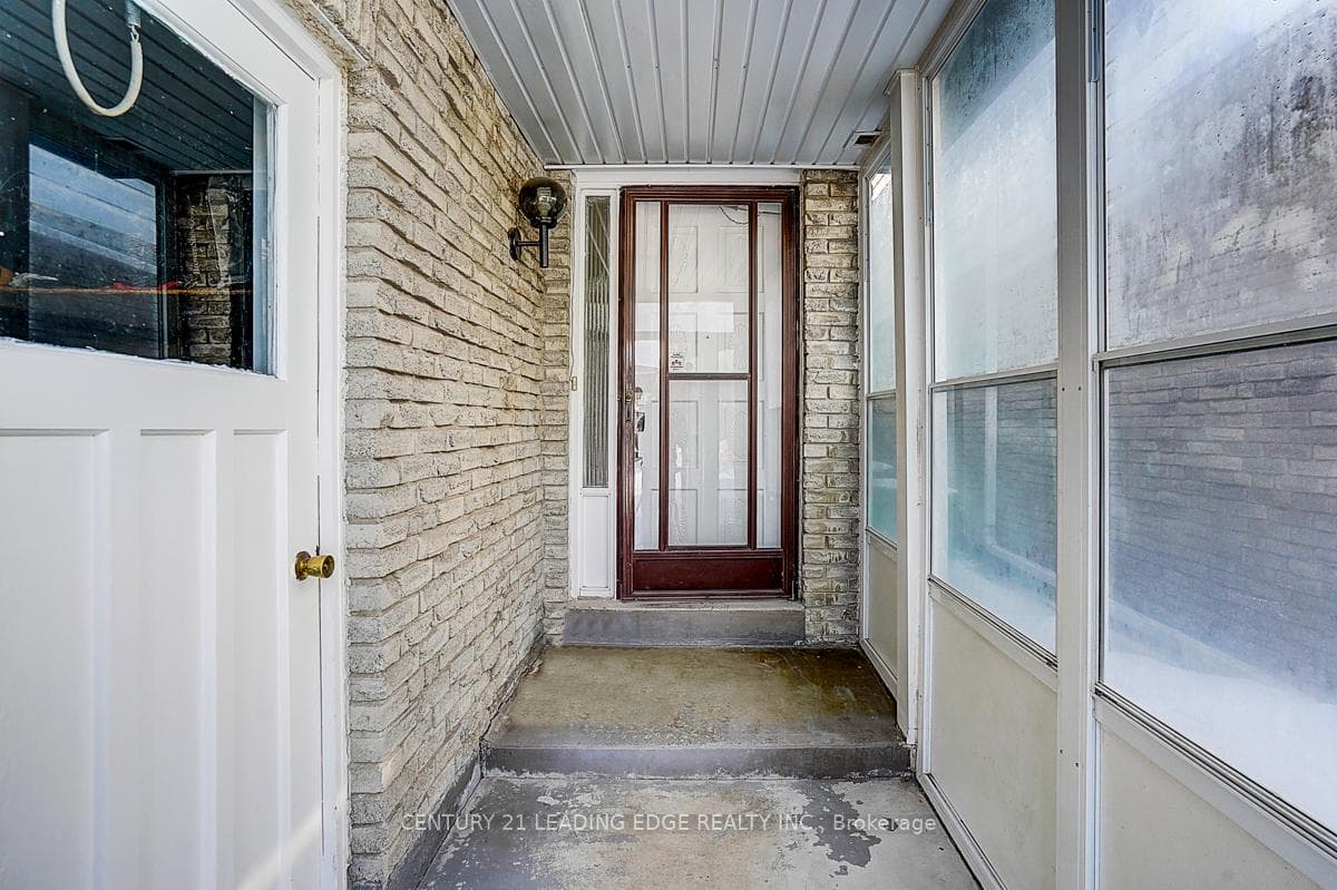 328 Chartland Boulevard photo 3
